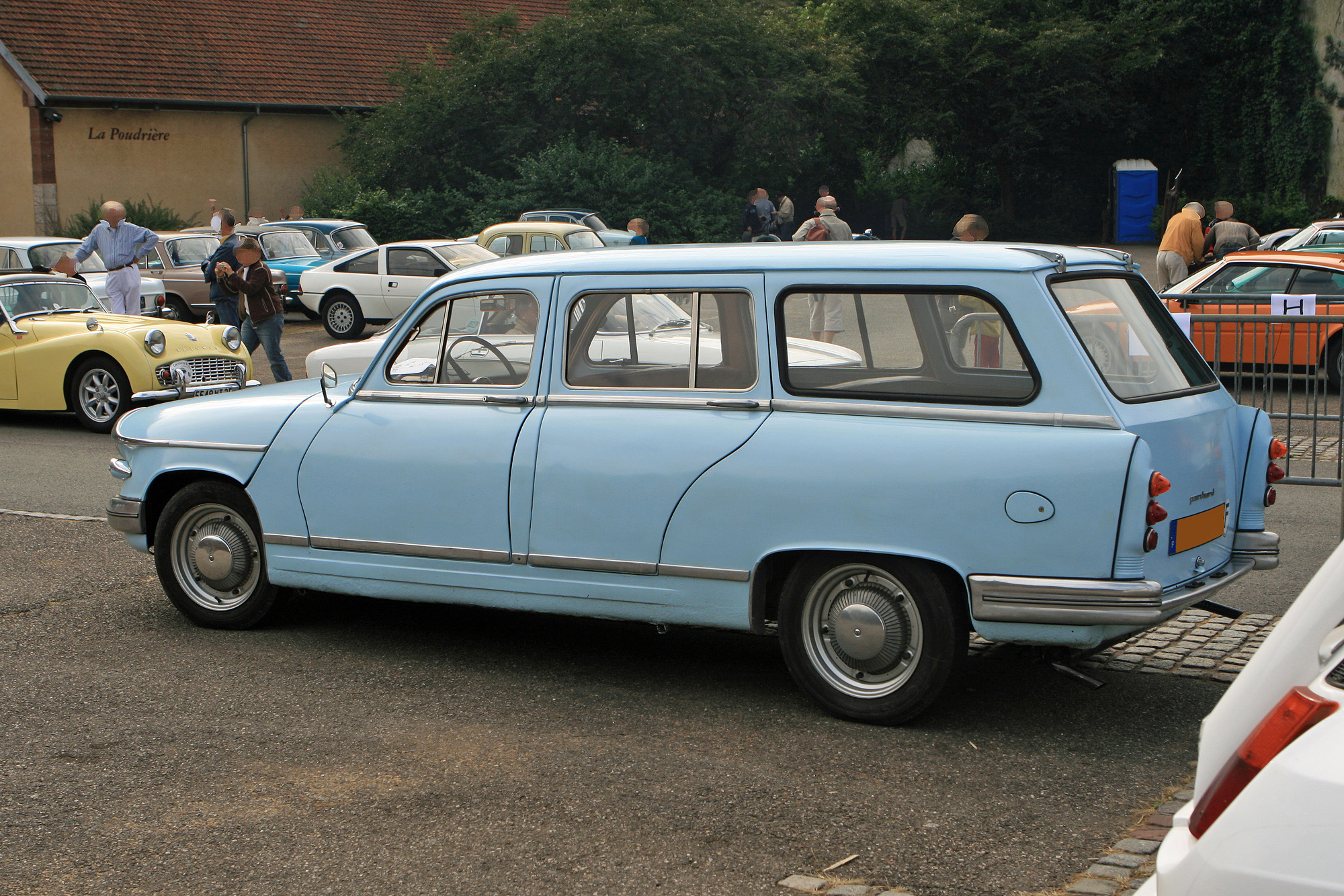 Panhard & Levassor PL17 break