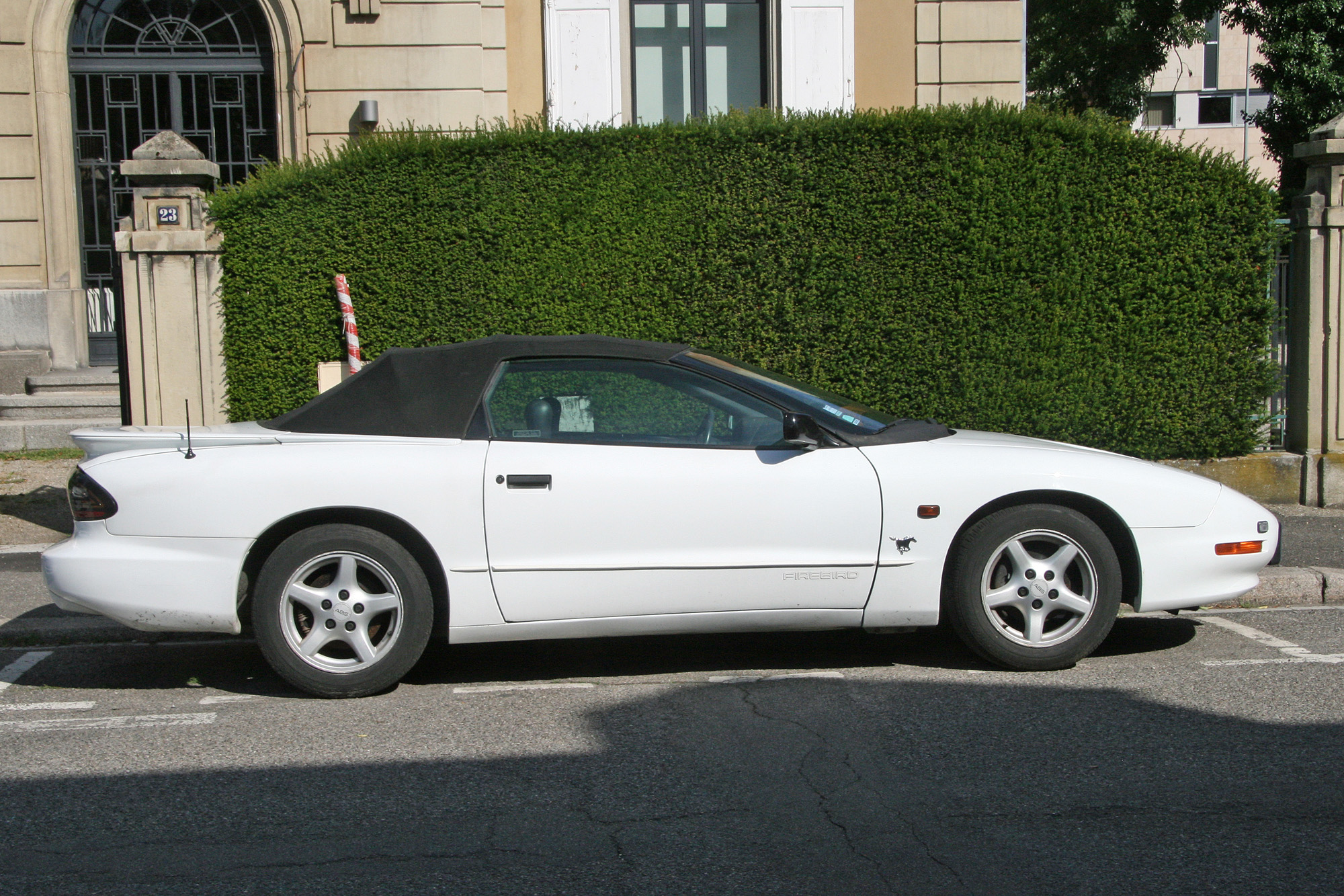 Pontiac  Firebird 4