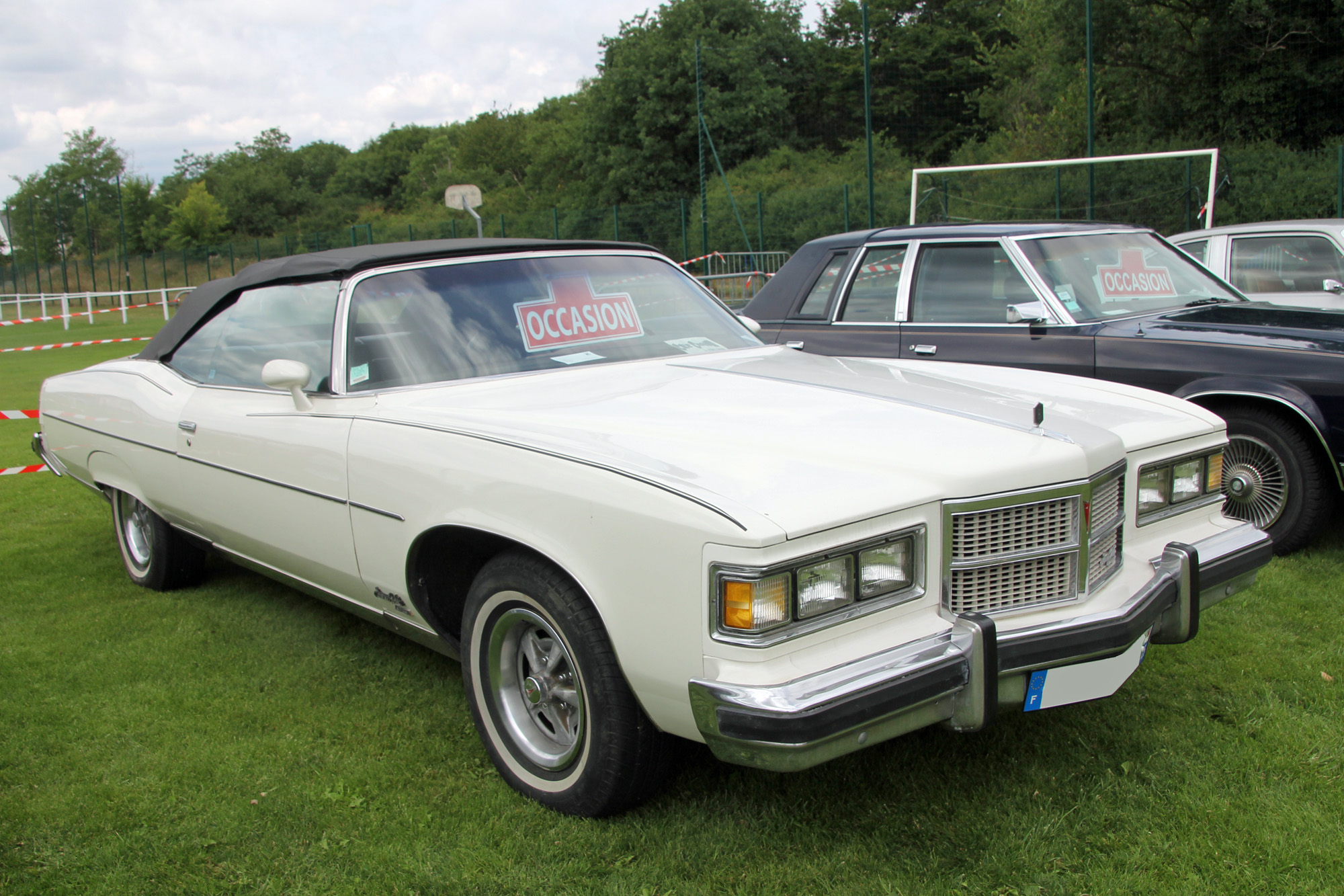 Pontiac  Grand ville 1975