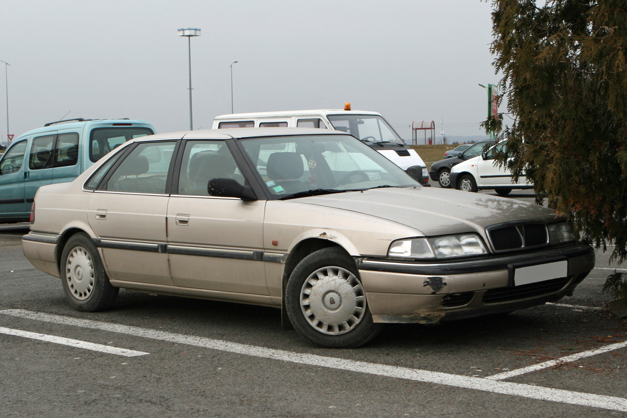 Rover  825