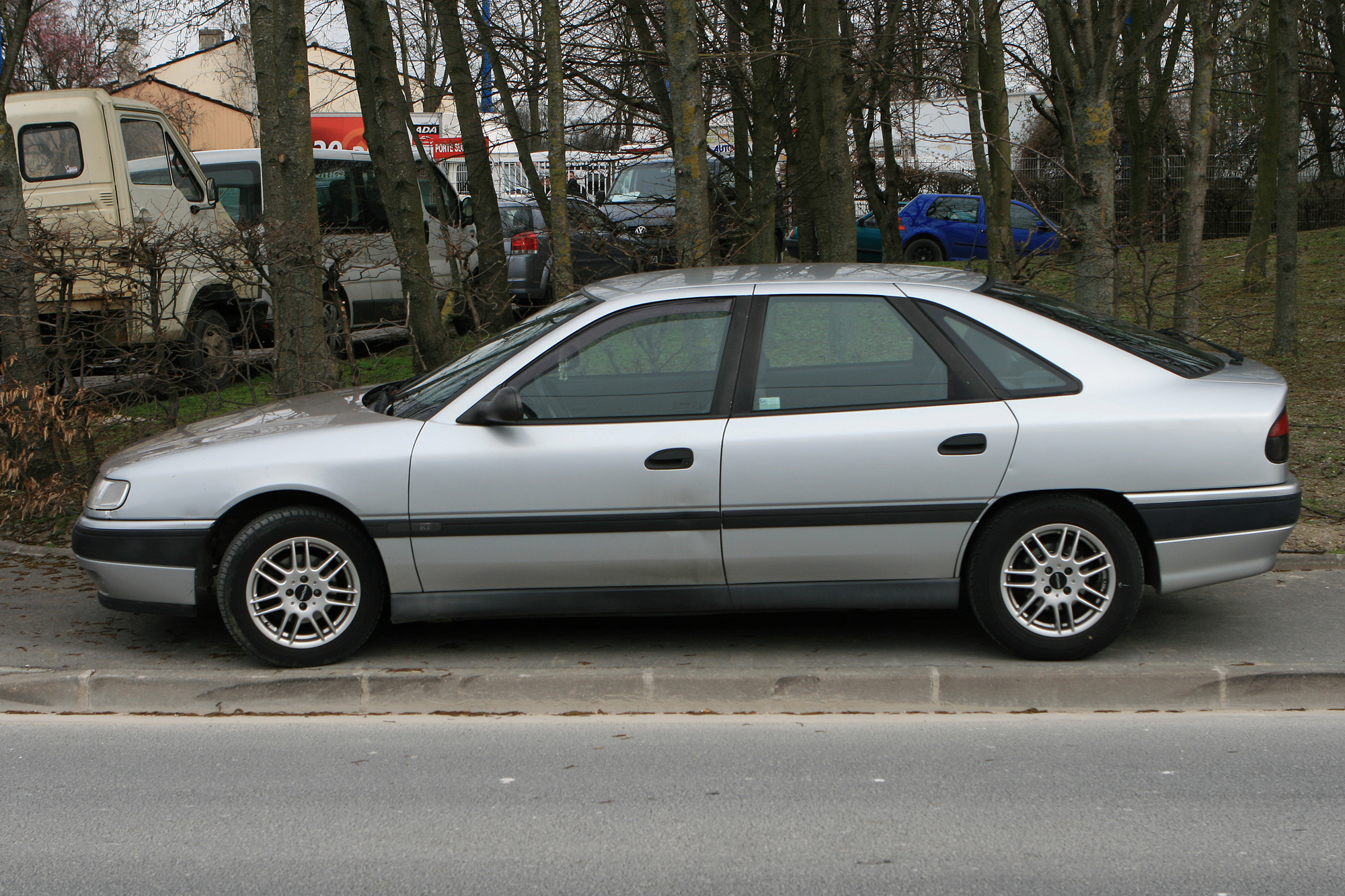 Renault Safrane phase 1