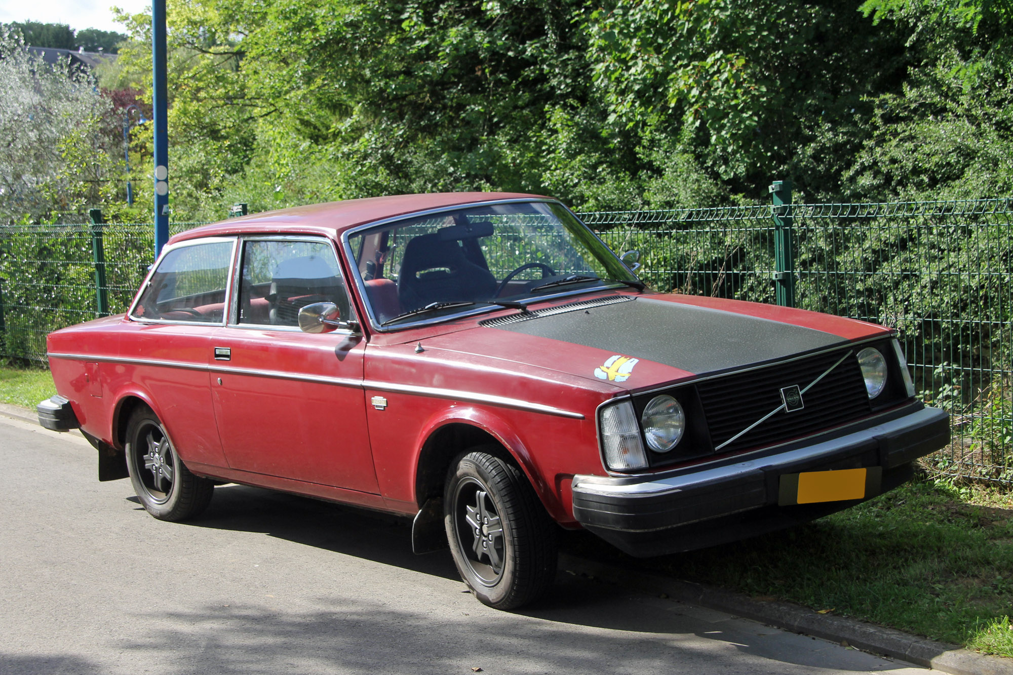 Volvo  240 phase 1