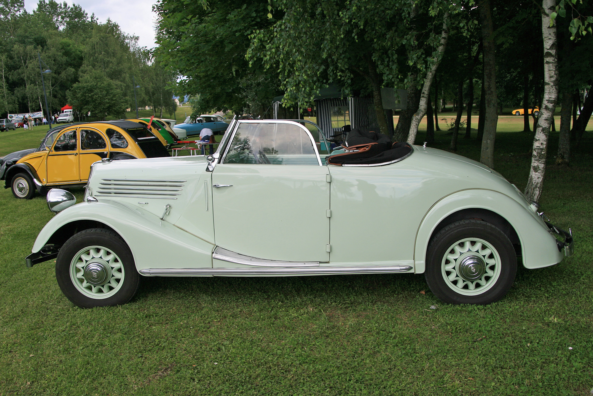 Renault Primaquatre