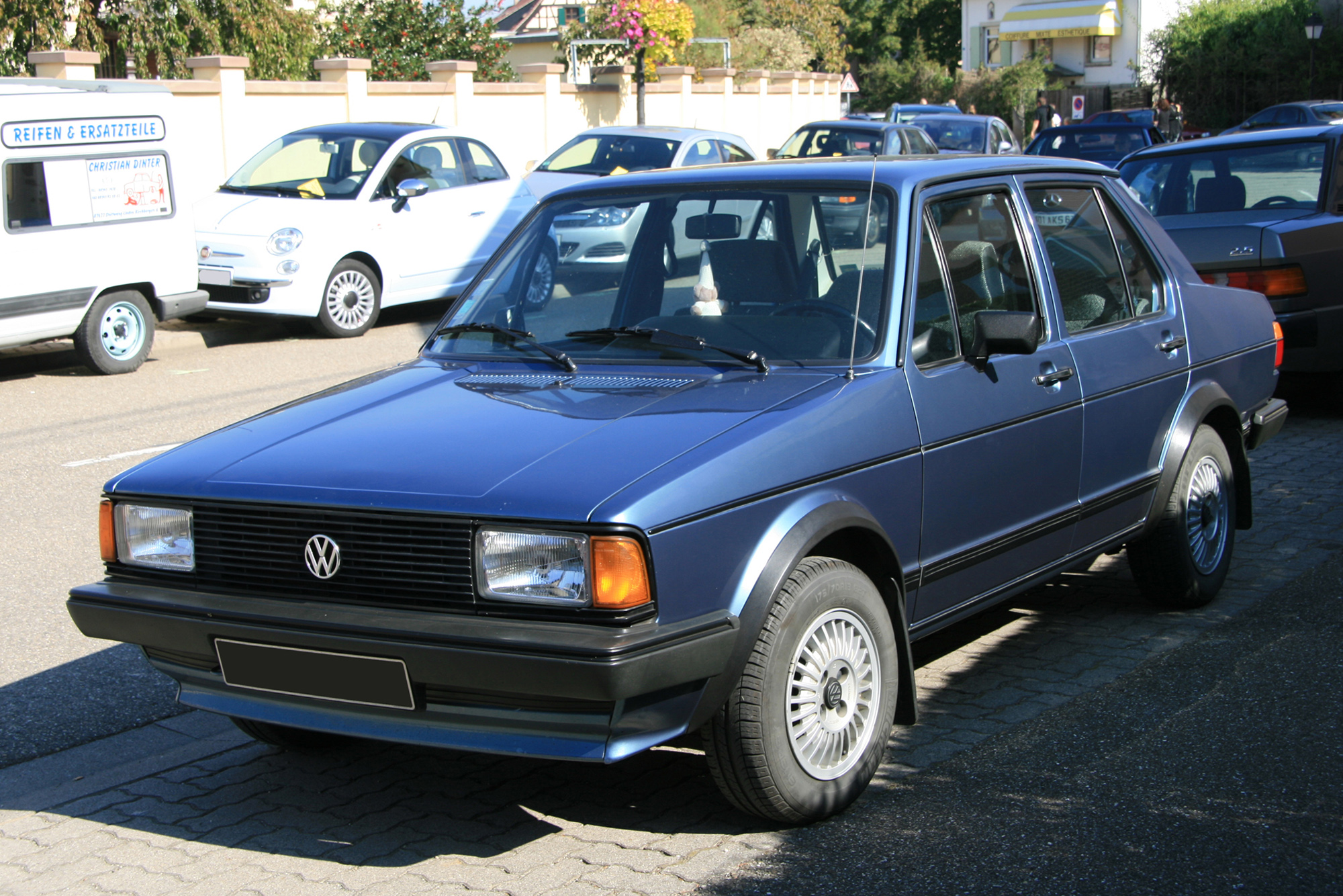 Volkswagen Jetta 1