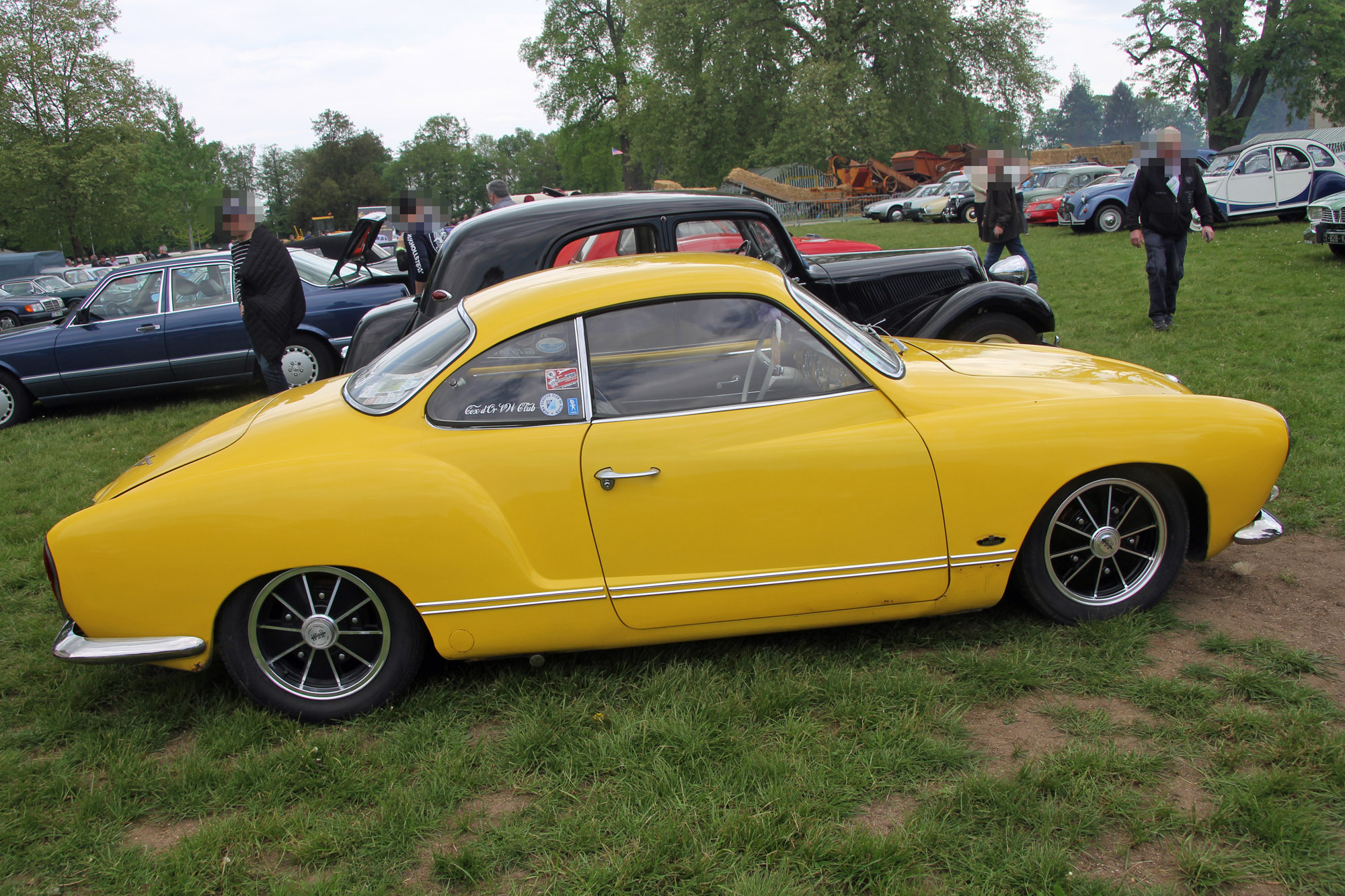 Volkswagen Karmann Ghia