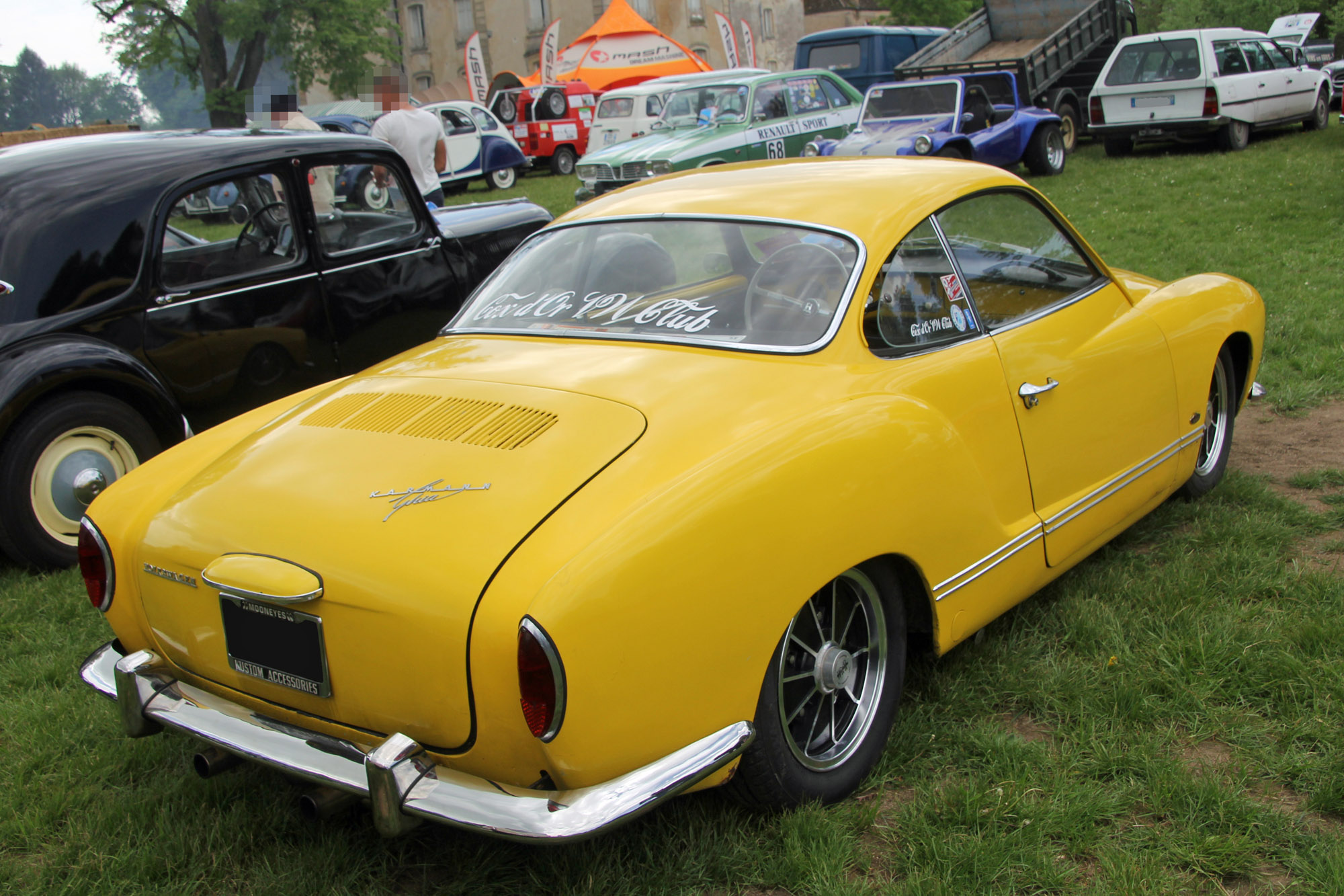 Volkswagen Karmann Ghia