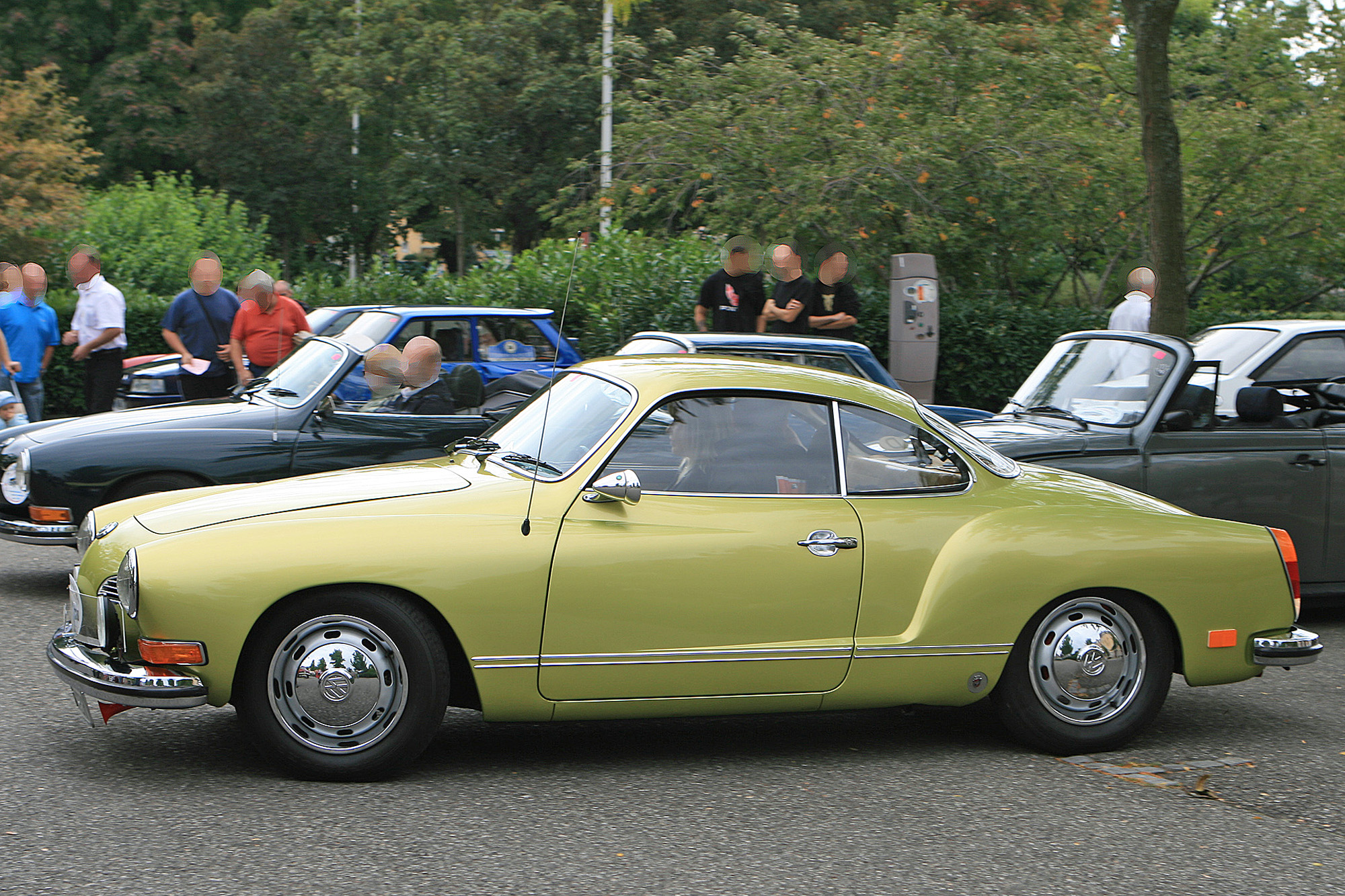 Volkswagen Karmann Ghia