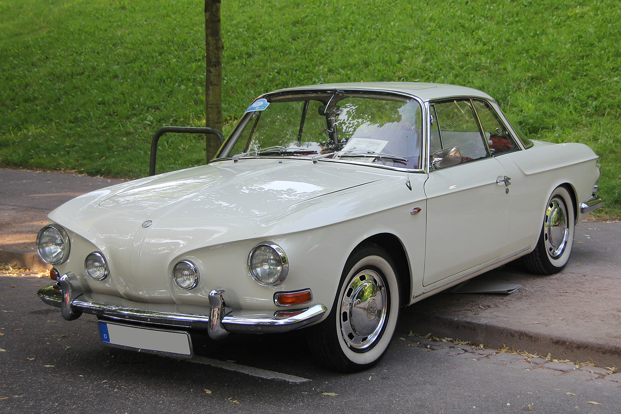 Volkswagen Karmann Ghia type 34