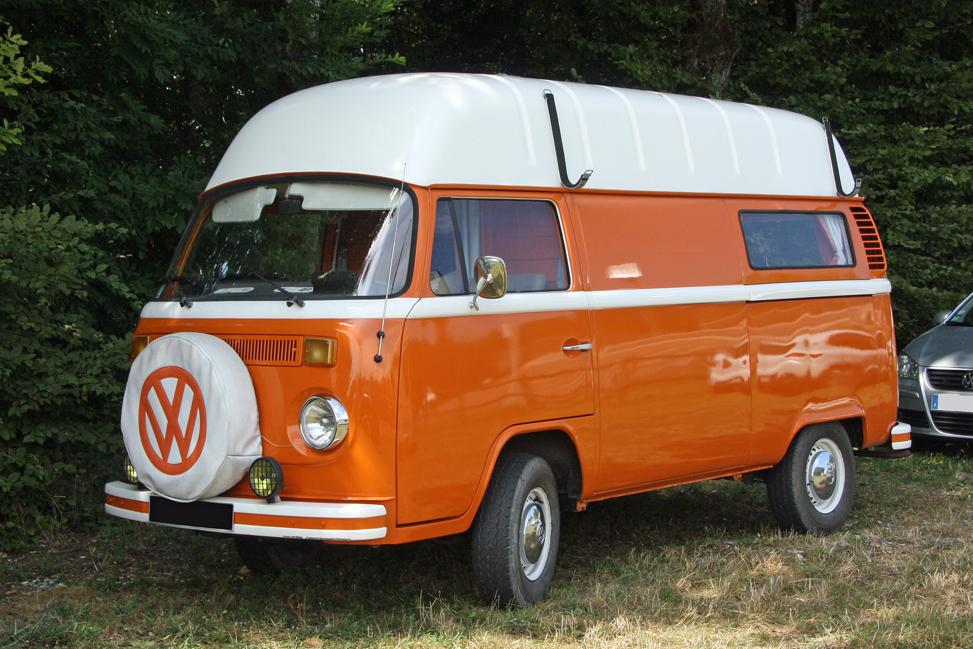 Volkswagen T2 b