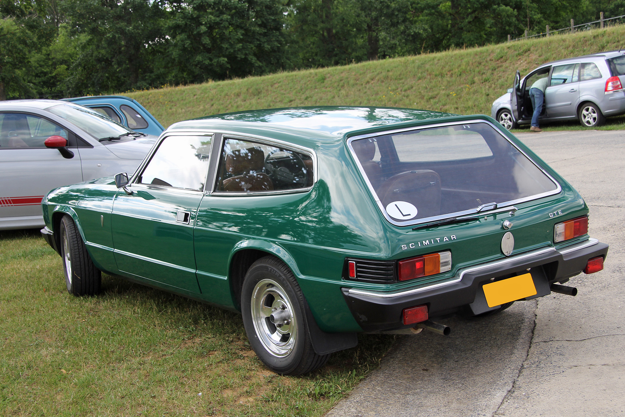 Reliant  Scimitar