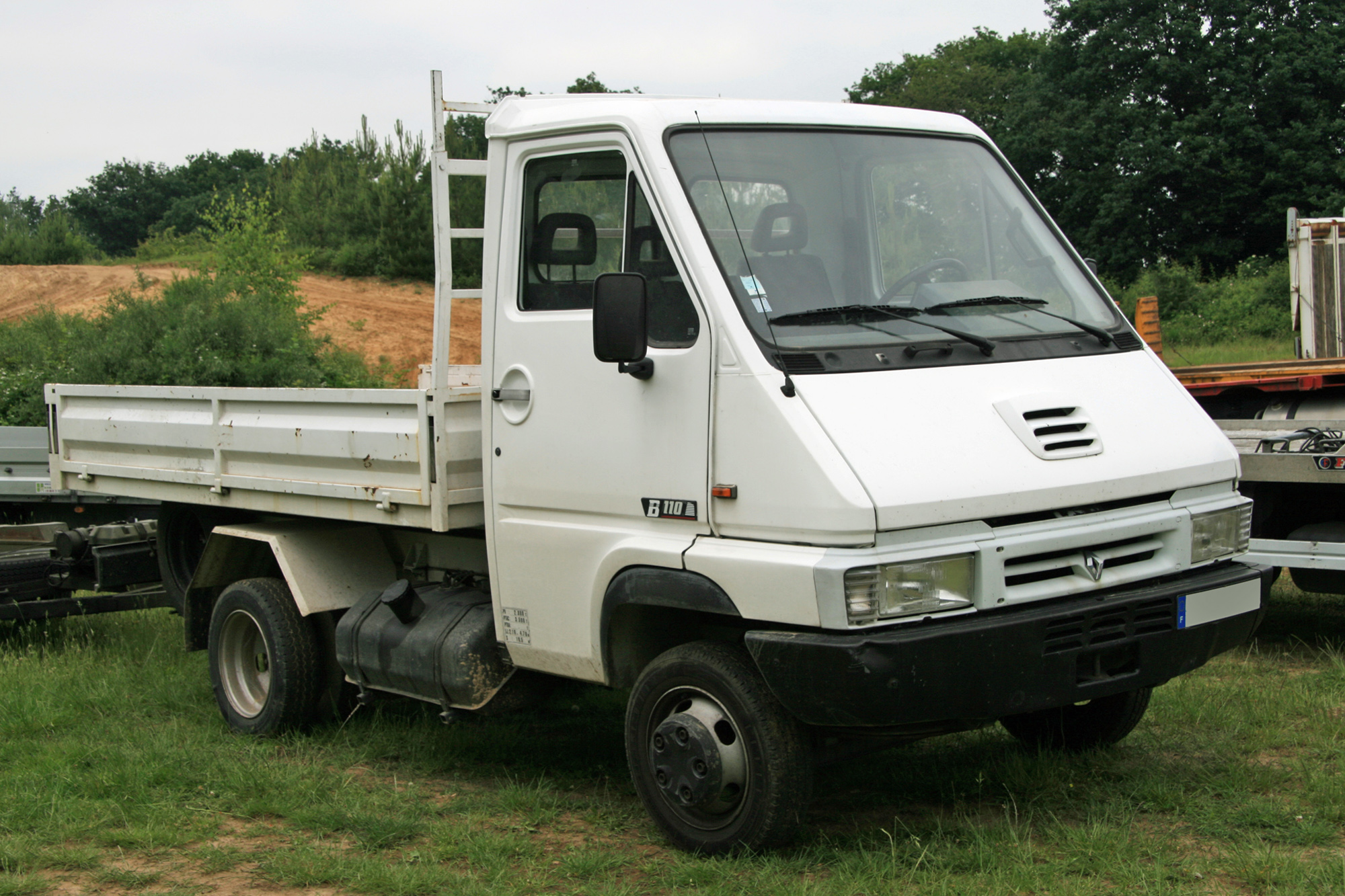 Description Du Véhicule Renault B120 - Encyclopédie Automobile ...