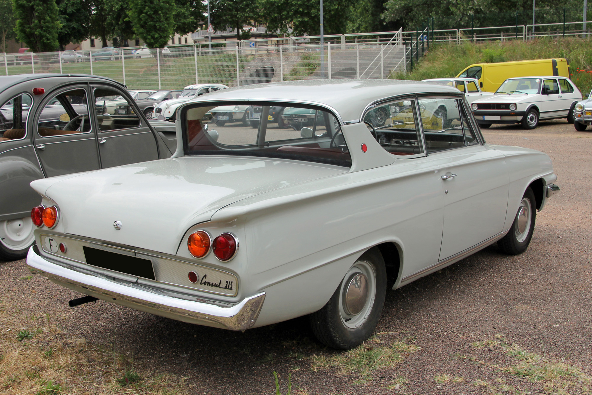 Ford England  Consul classic 315