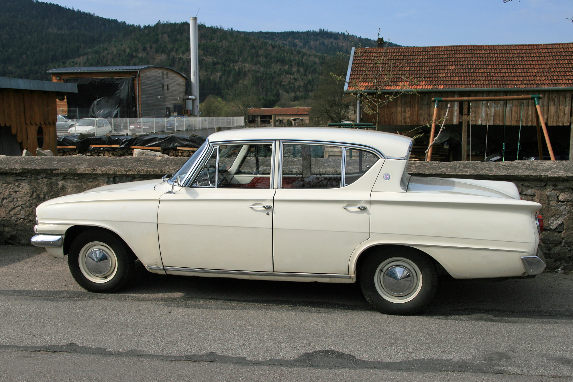 Ford England  Consul classic 315