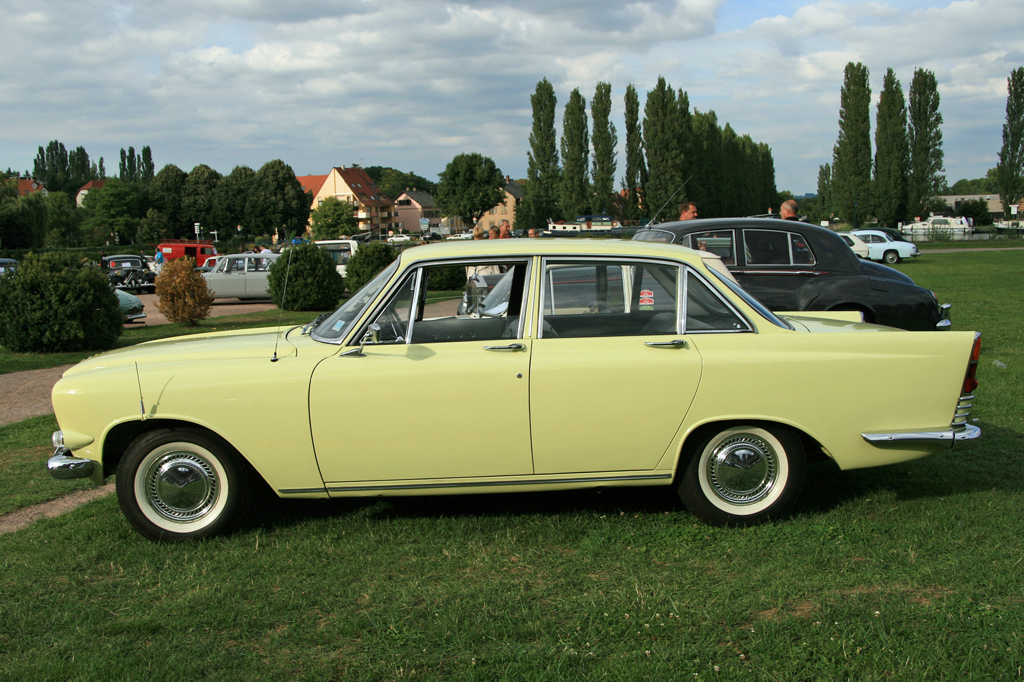 Ford England  Zodiac mk 3