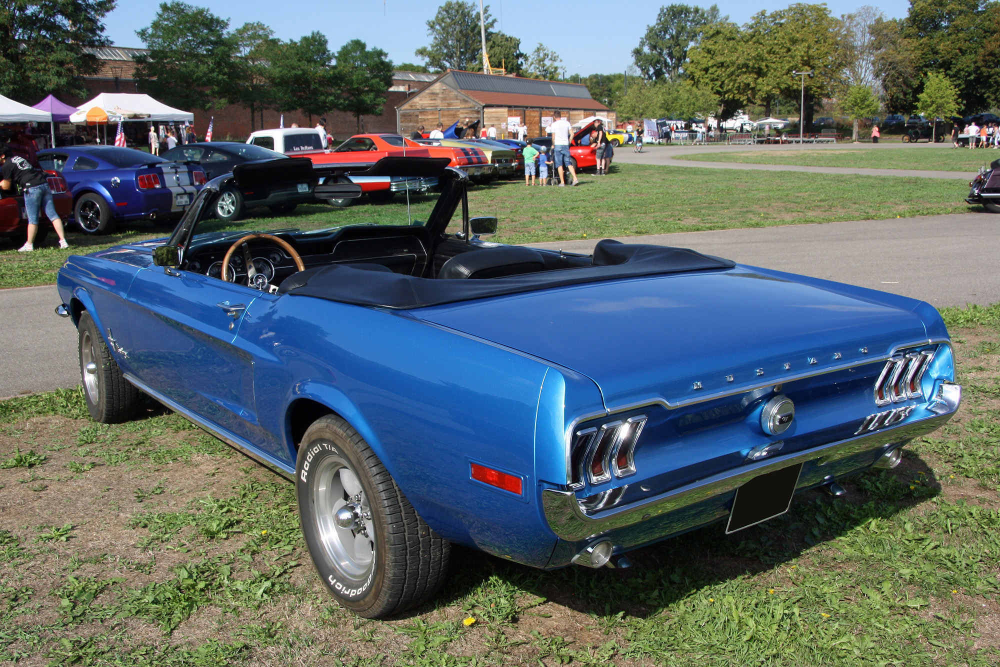 Ford USA Mustang 1 2