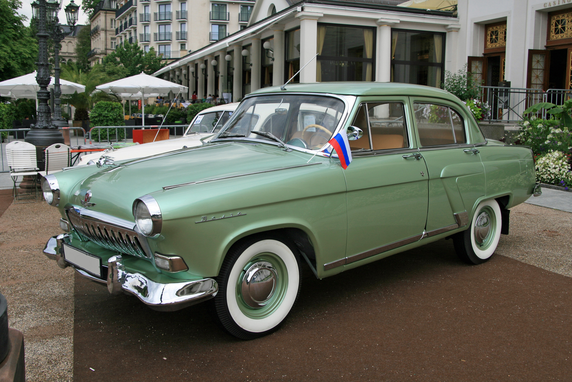 GAZ Volga M21