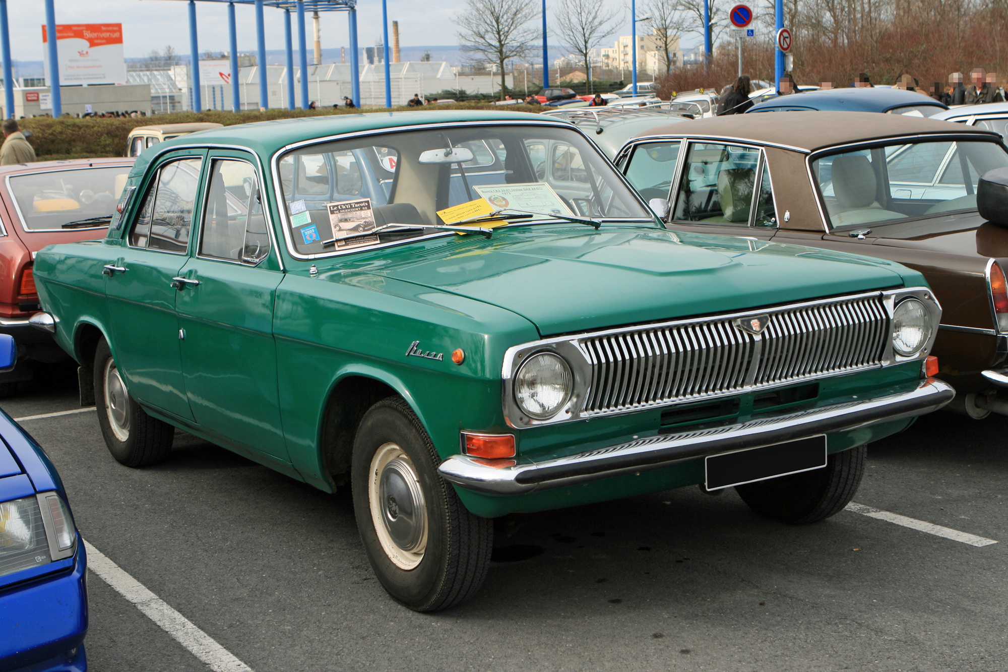 GAZ Volga 24