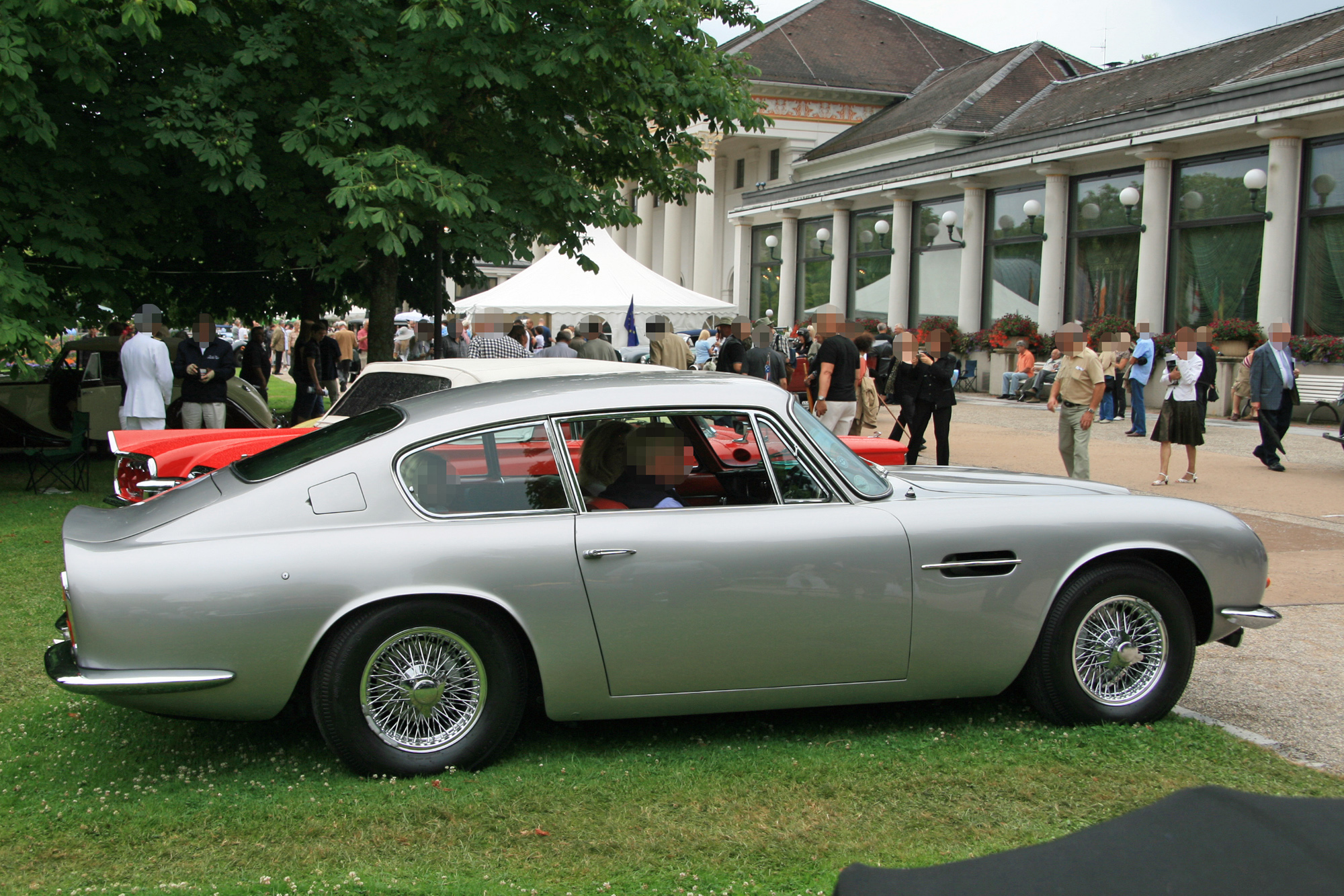 Aston Martin DB6 mk2 