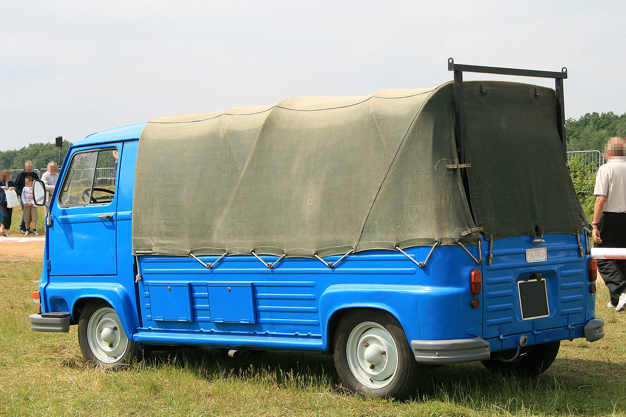 Renault Estafette 2