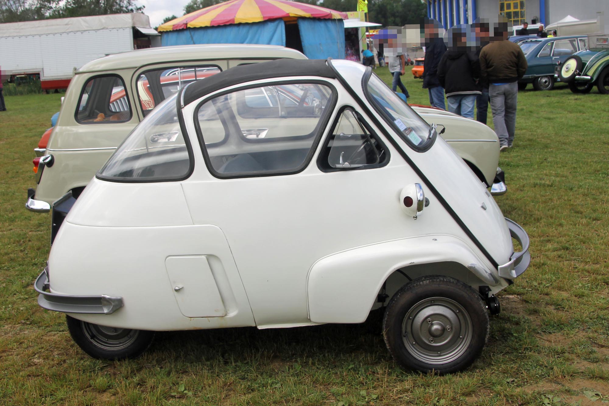 Velam Isetta