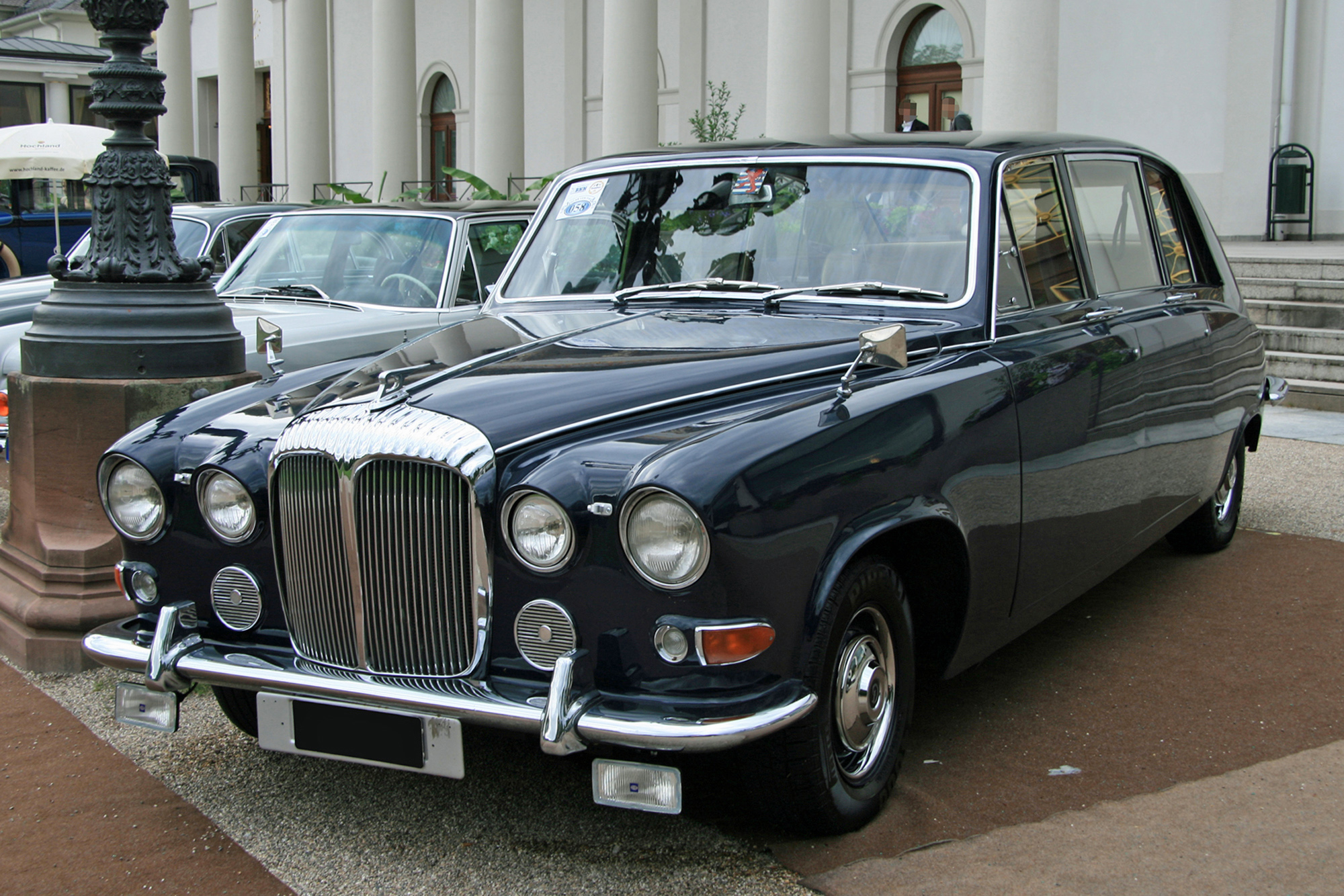 Daimler DS420