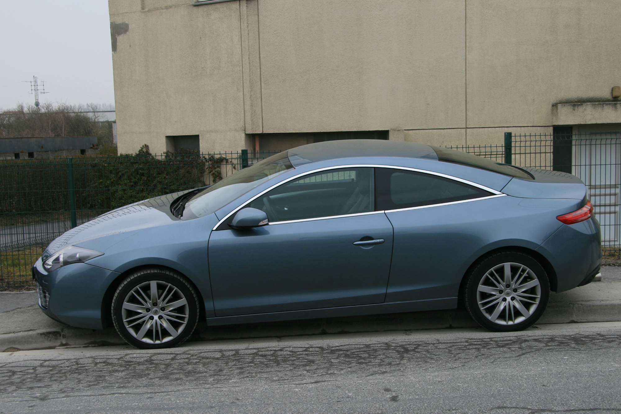 Renault Laguna 3 coupé