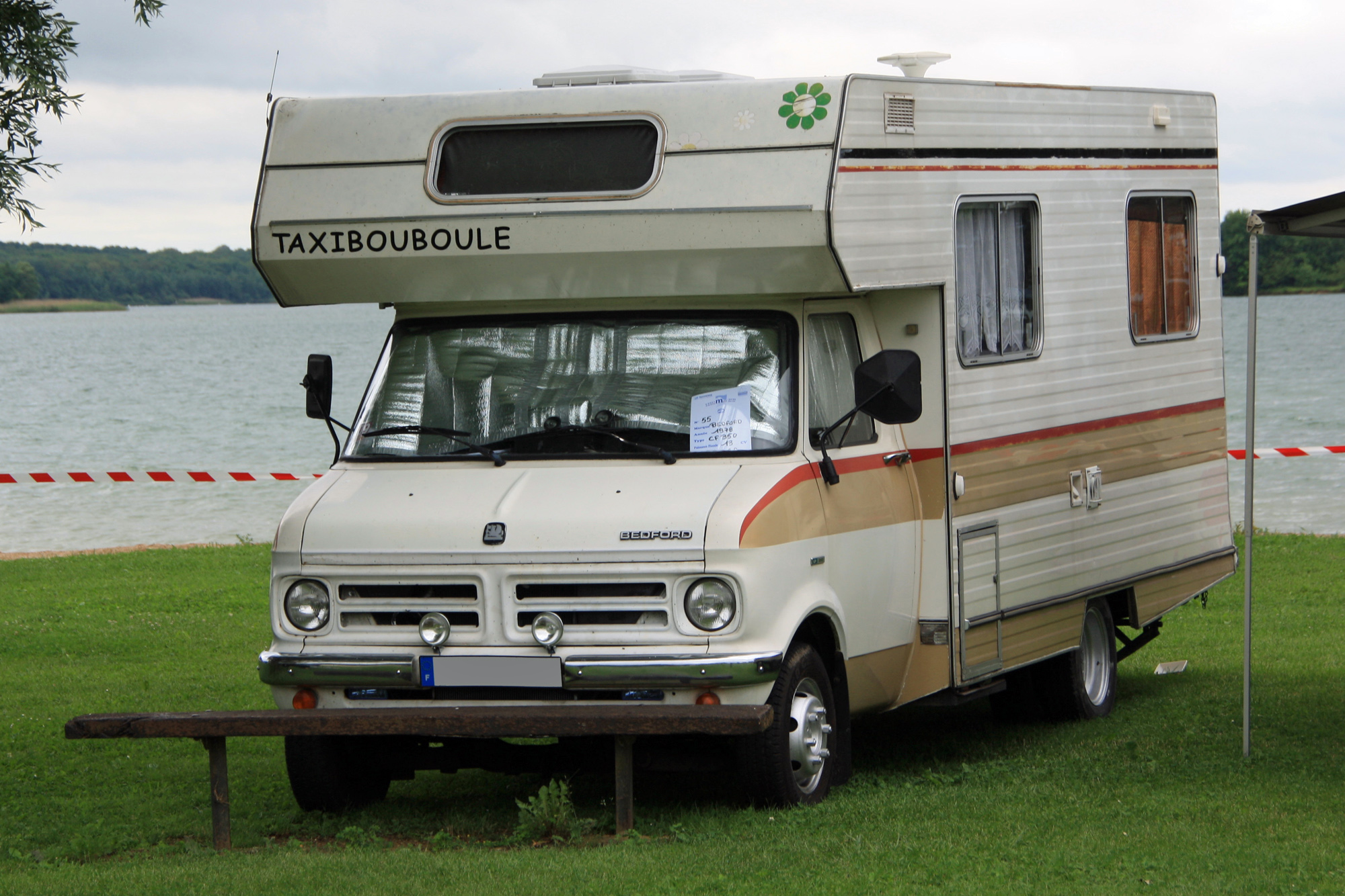 Bedford CF 350 