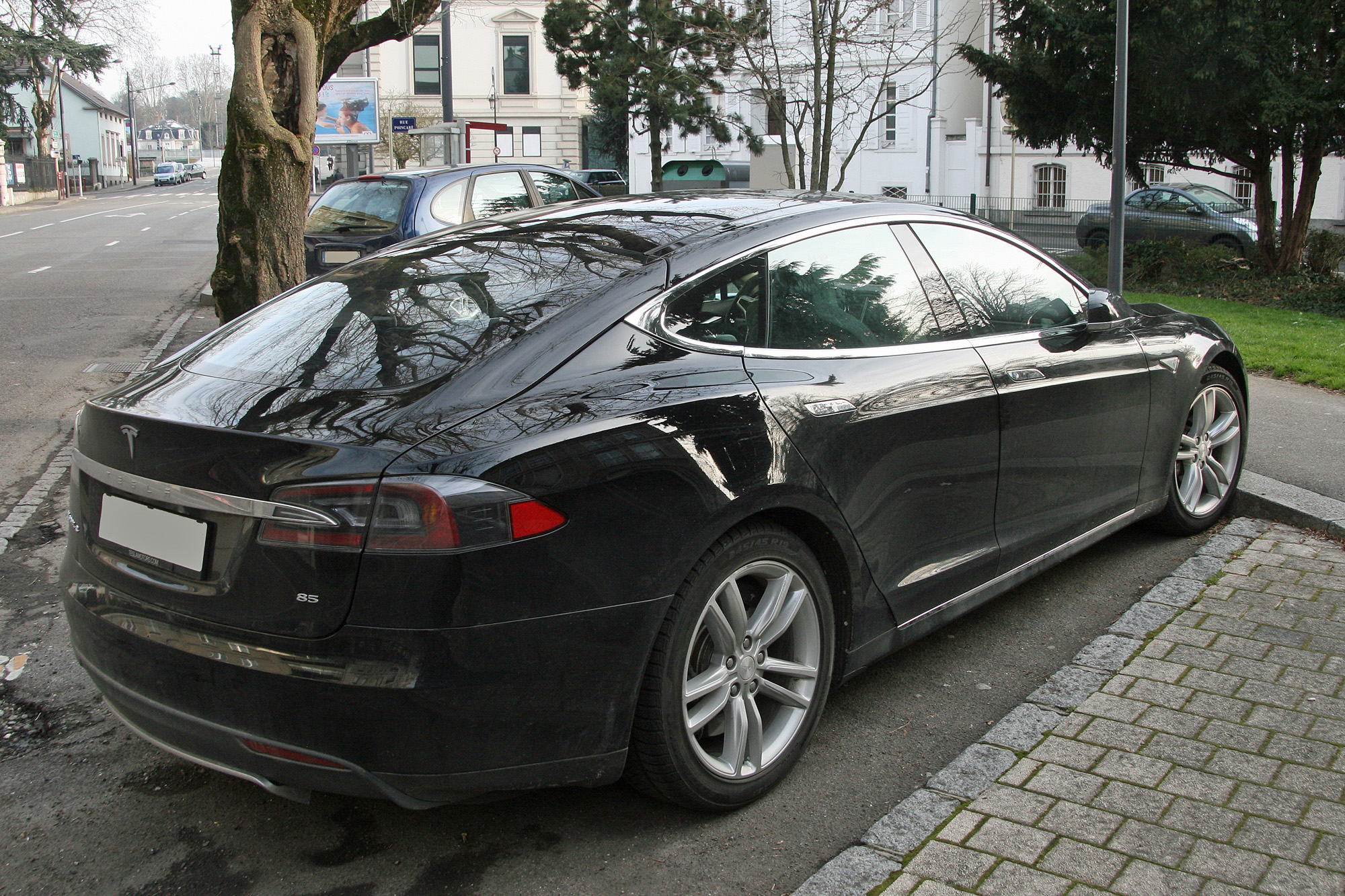 Tesla Model S