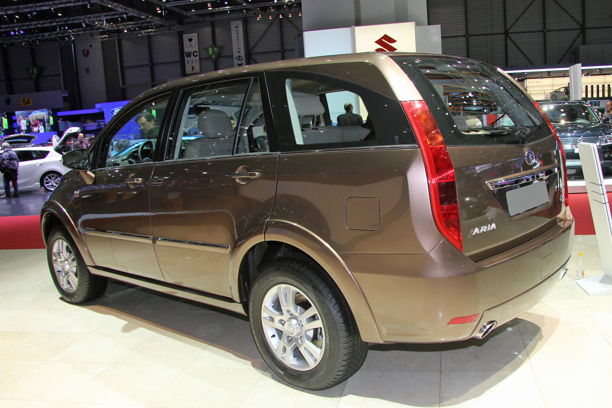 Tata Aria