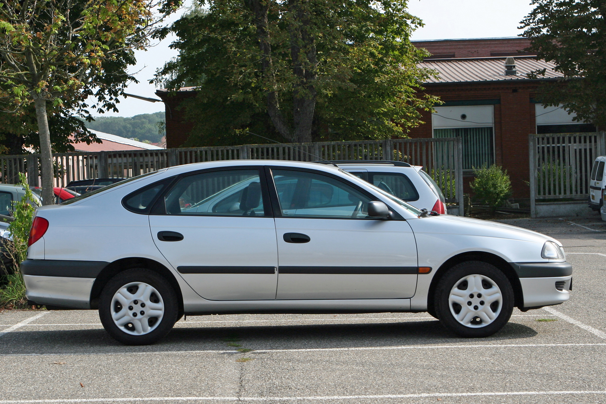 Toyota Avensis 1