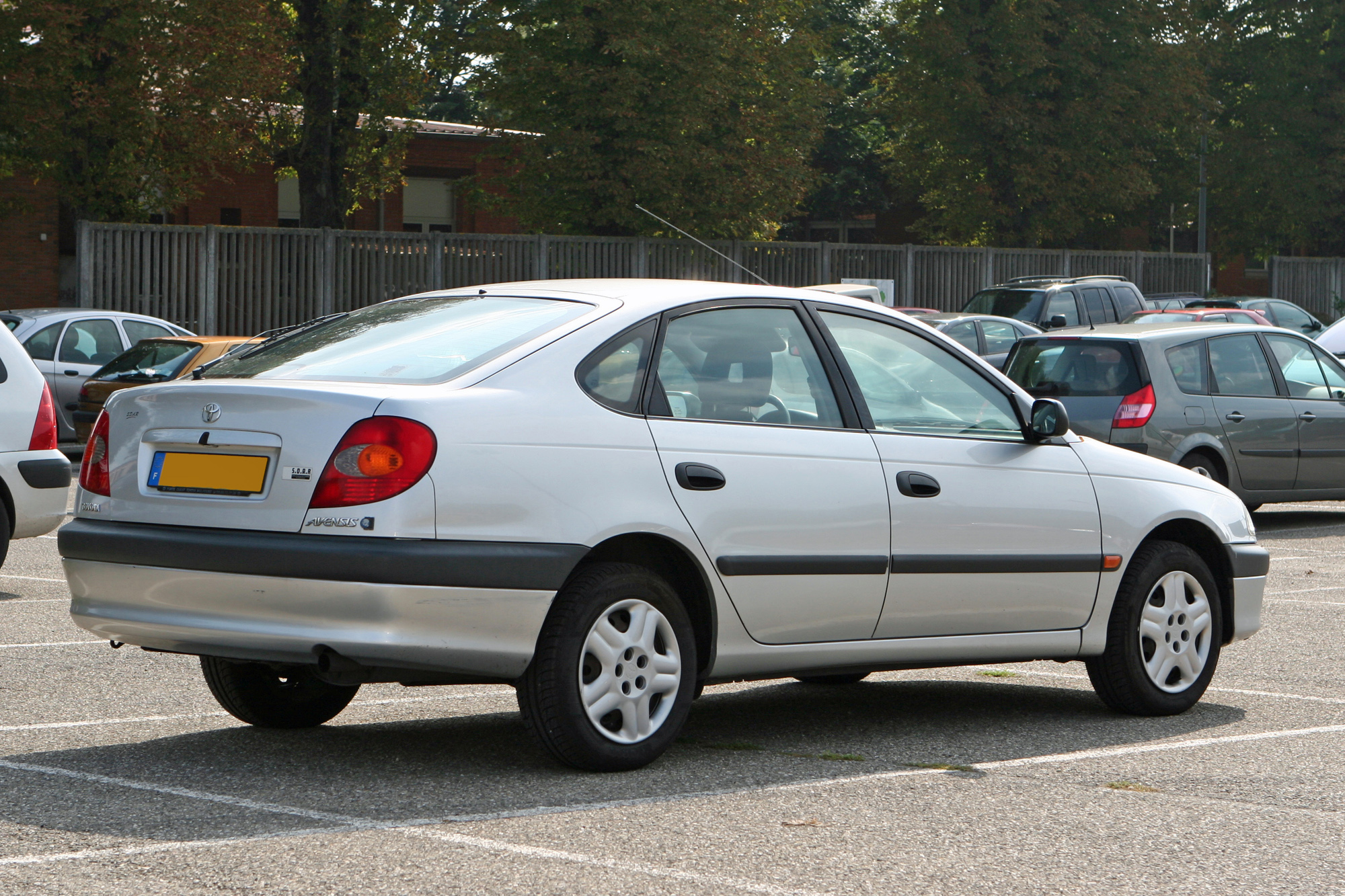 Toyota Avensis 1