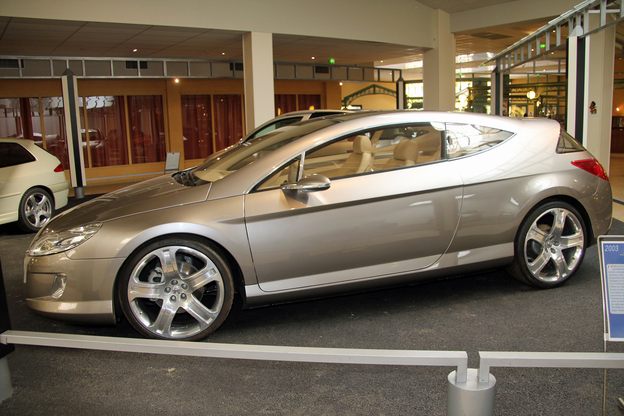 Peugeot Concept 407 Elixir