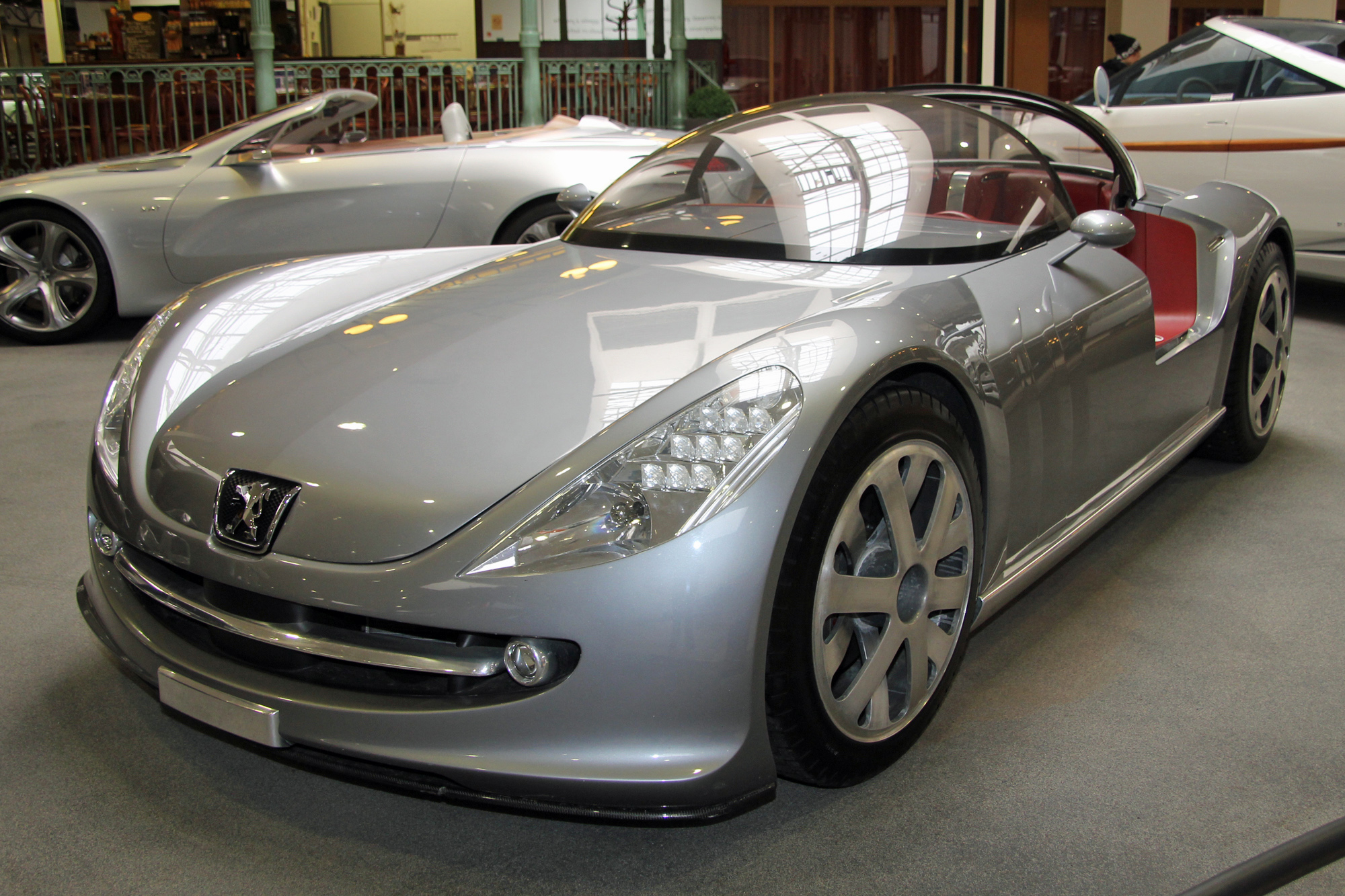 Peugeot Concept 607 féline