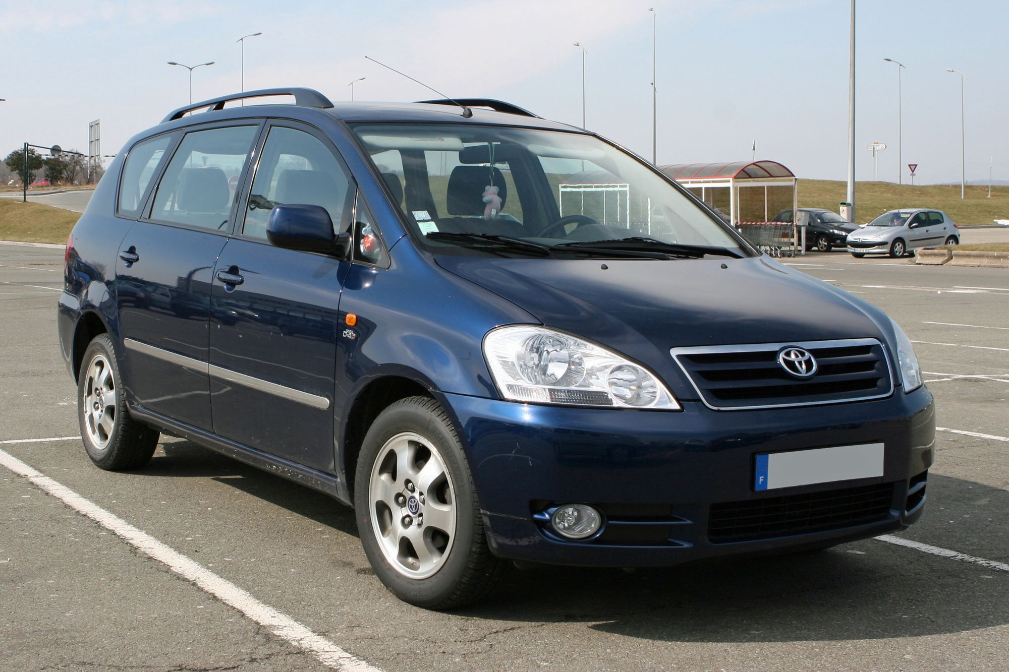 Toyota Avensis Verso