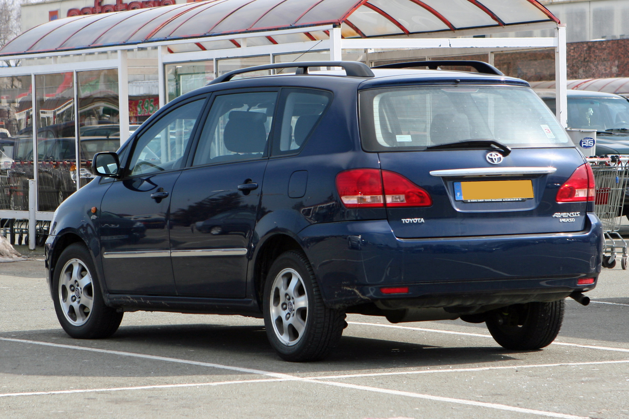 Toyota Avensis Verso