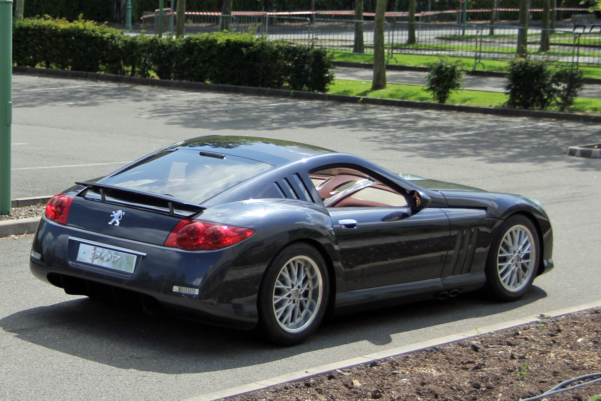 Peugeot Concept 907