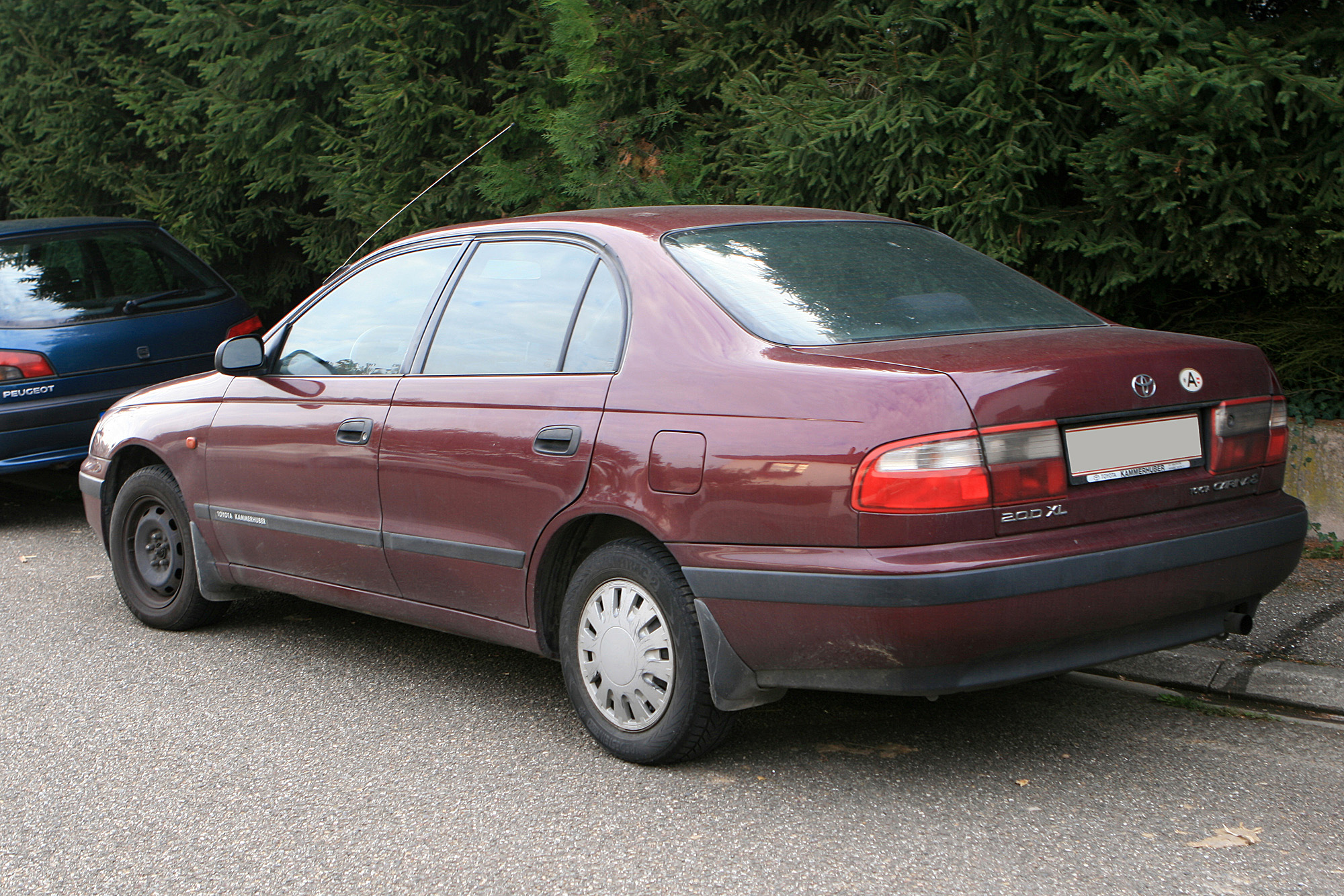 Toyota Carina  E