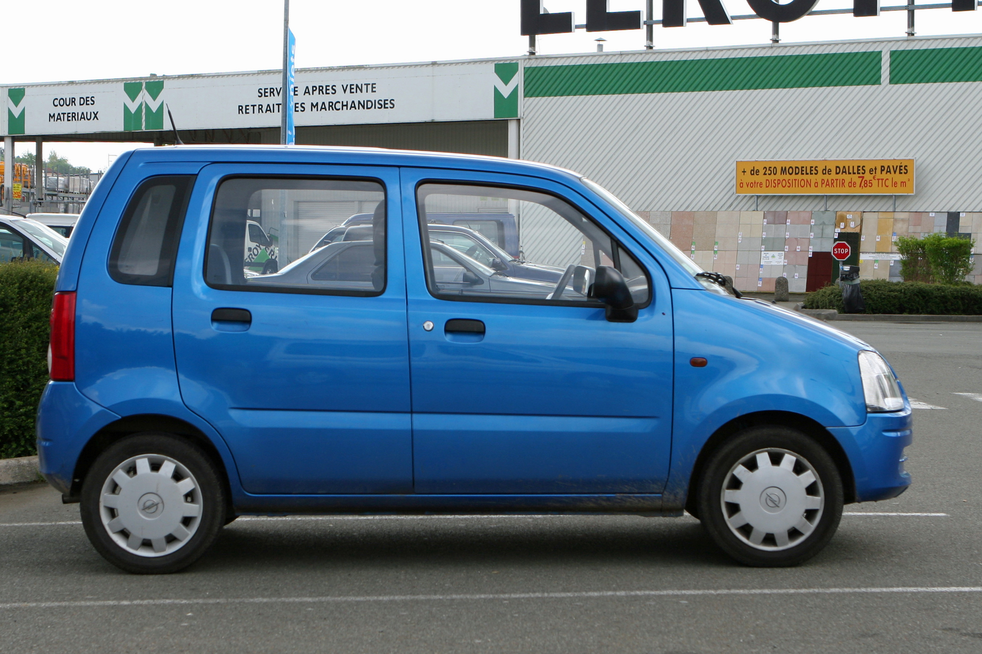 Opel Agila 1