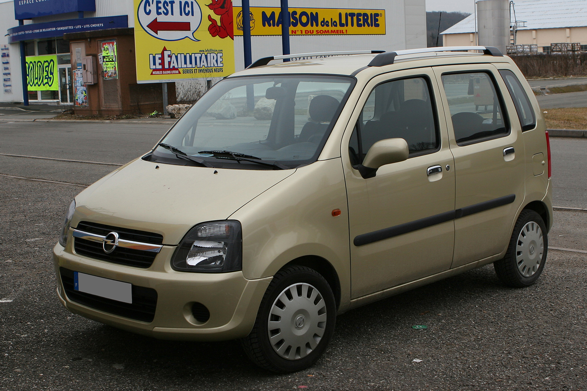 Opel Agila 1