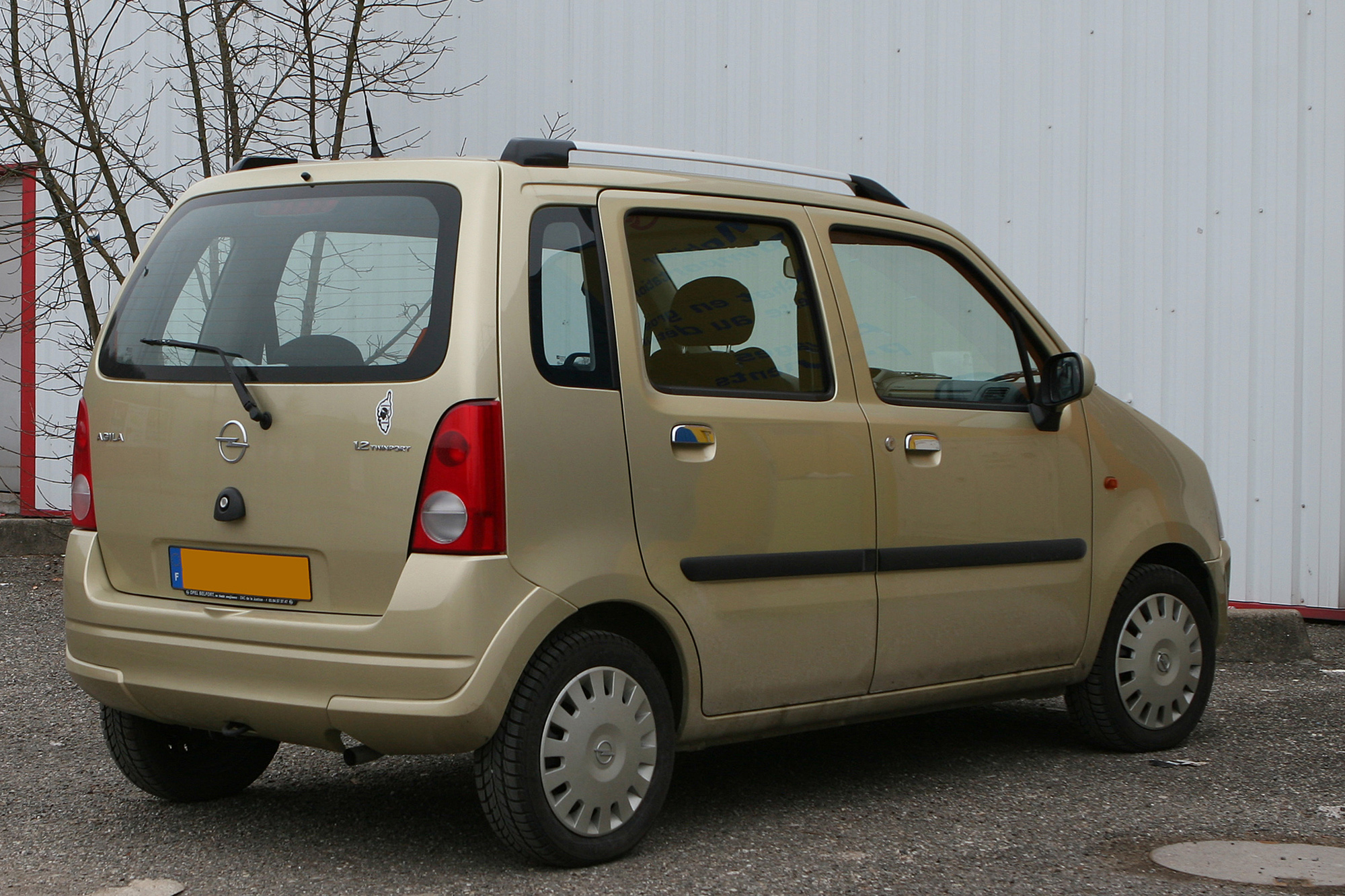 Opel Agila 1