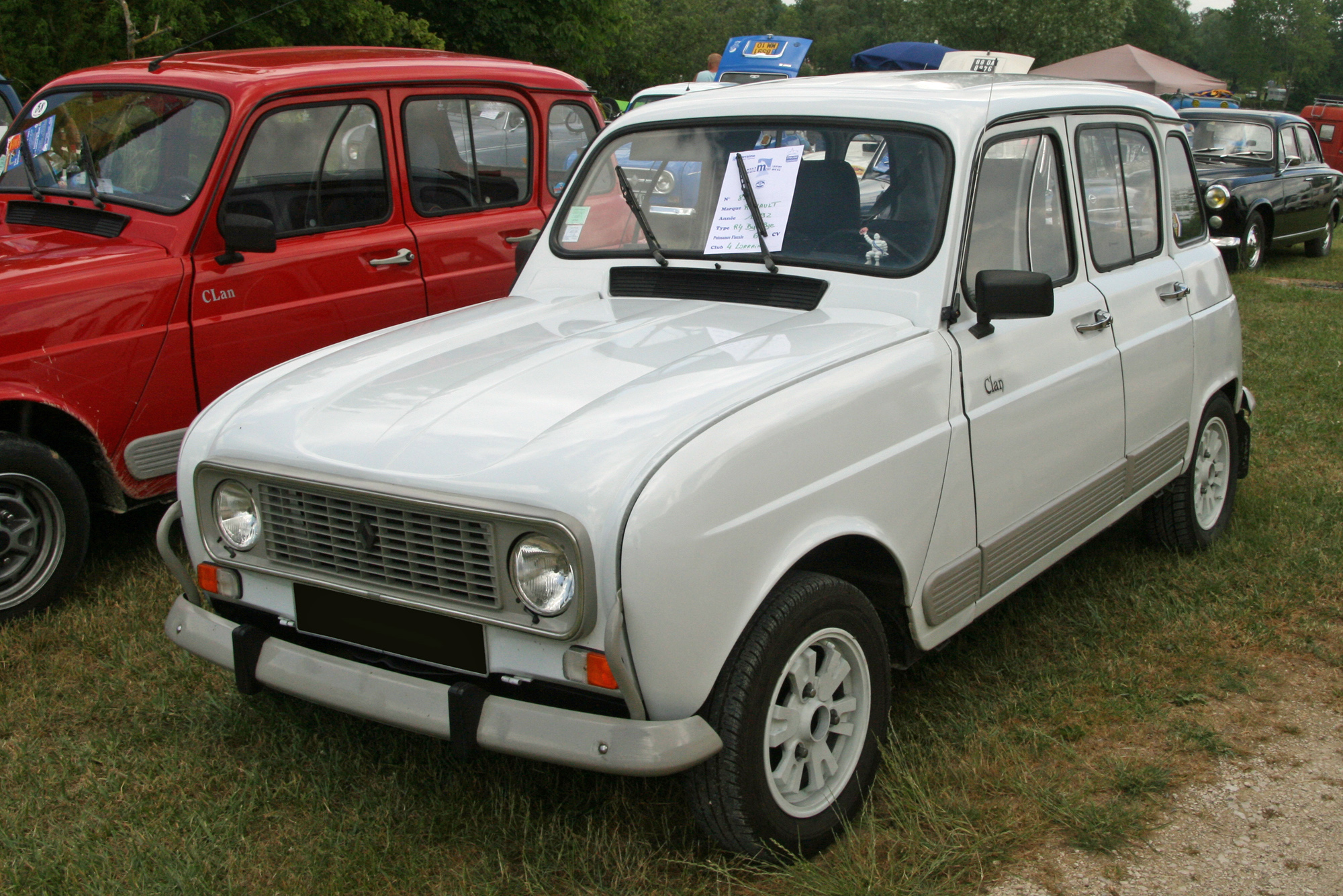 Renault 4 clan