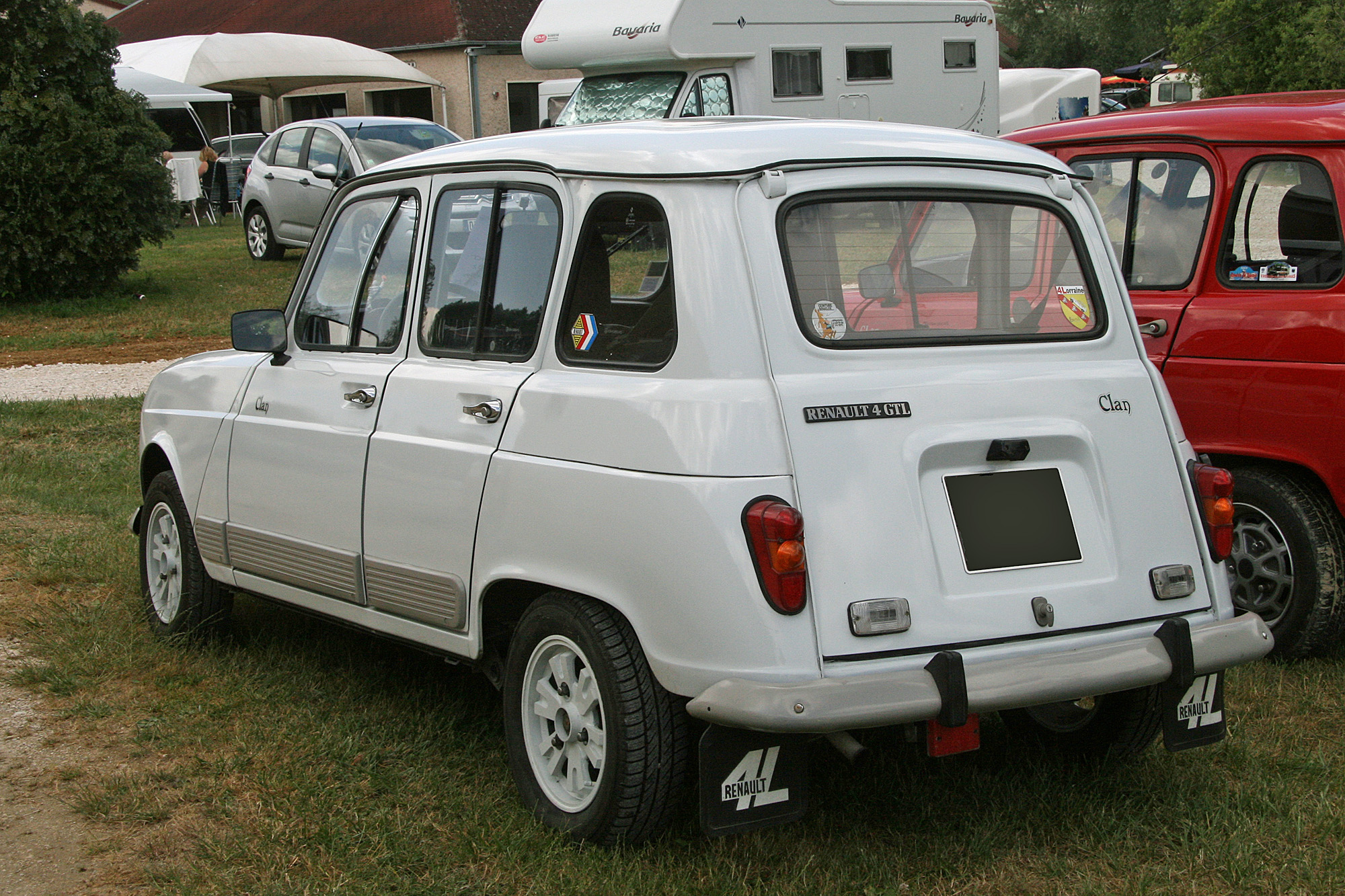 Renault 4 clan