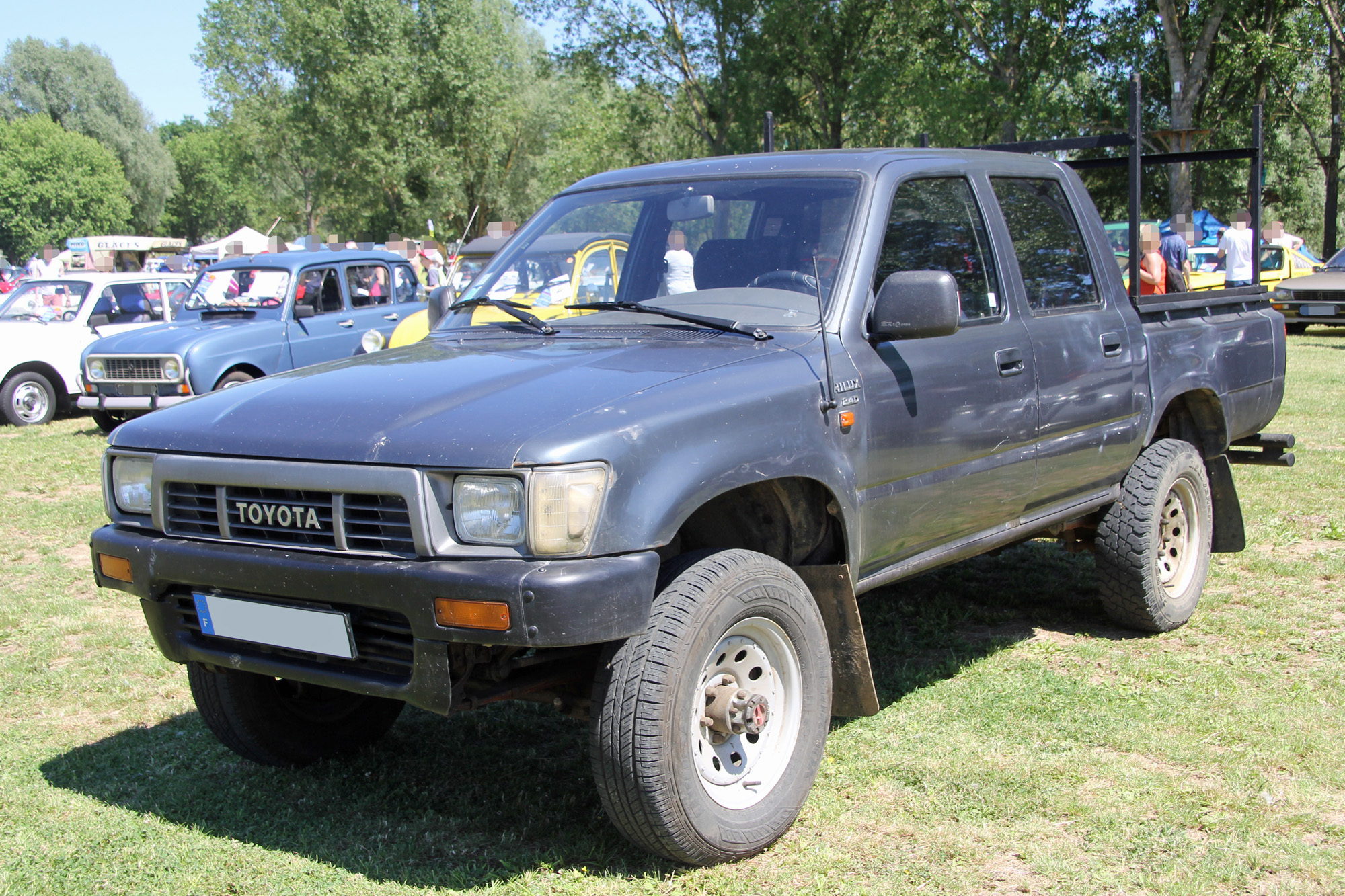 Toyota Hilux 5