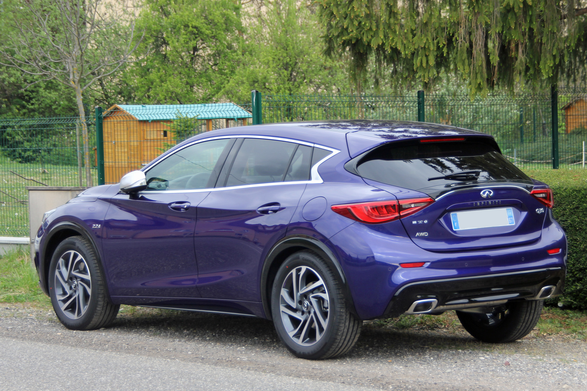 Infiniti Q30