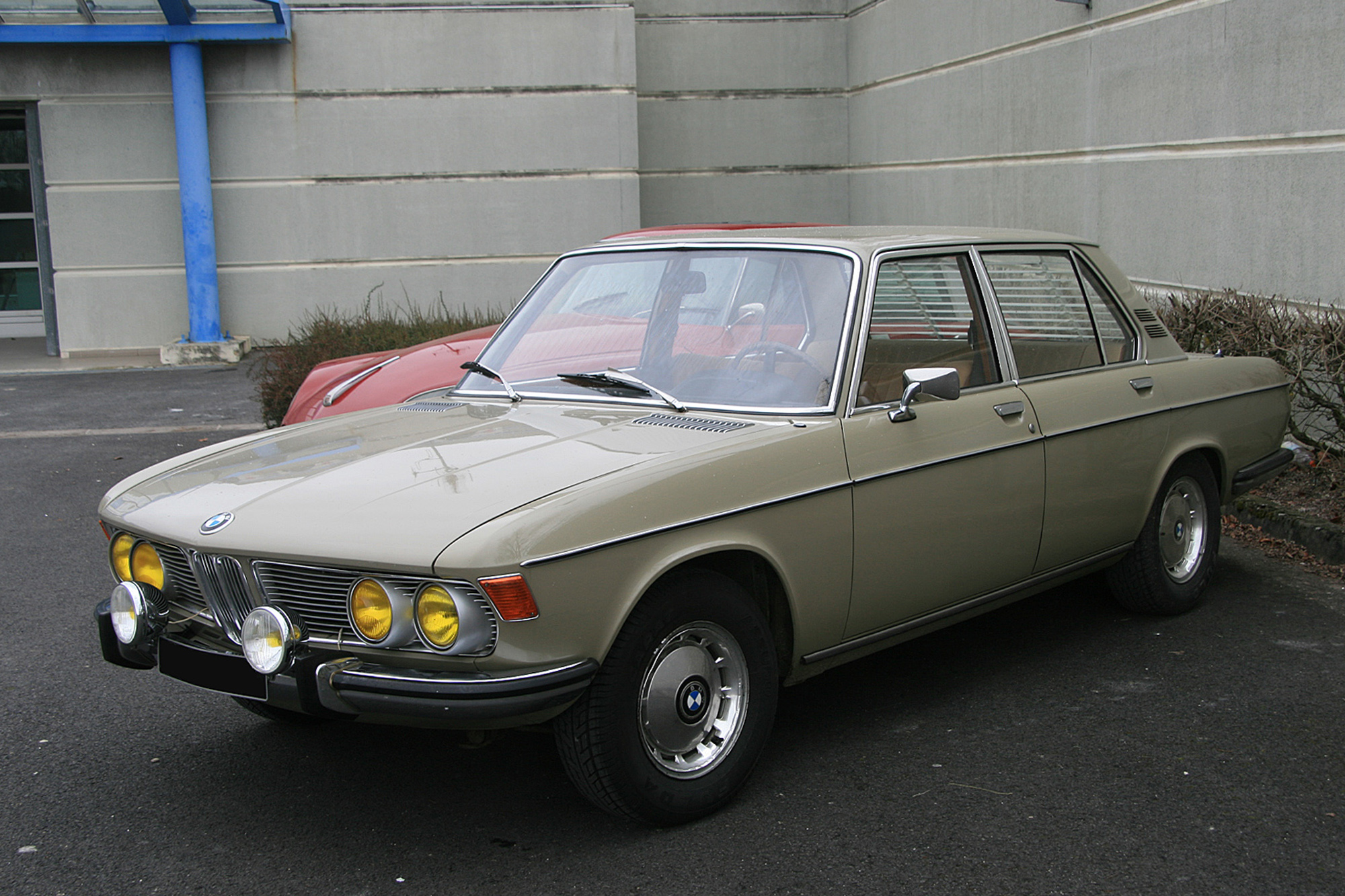 BMW 2500