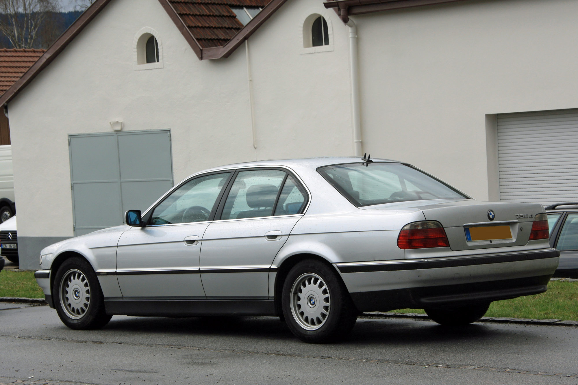 BMW Série 7 E32