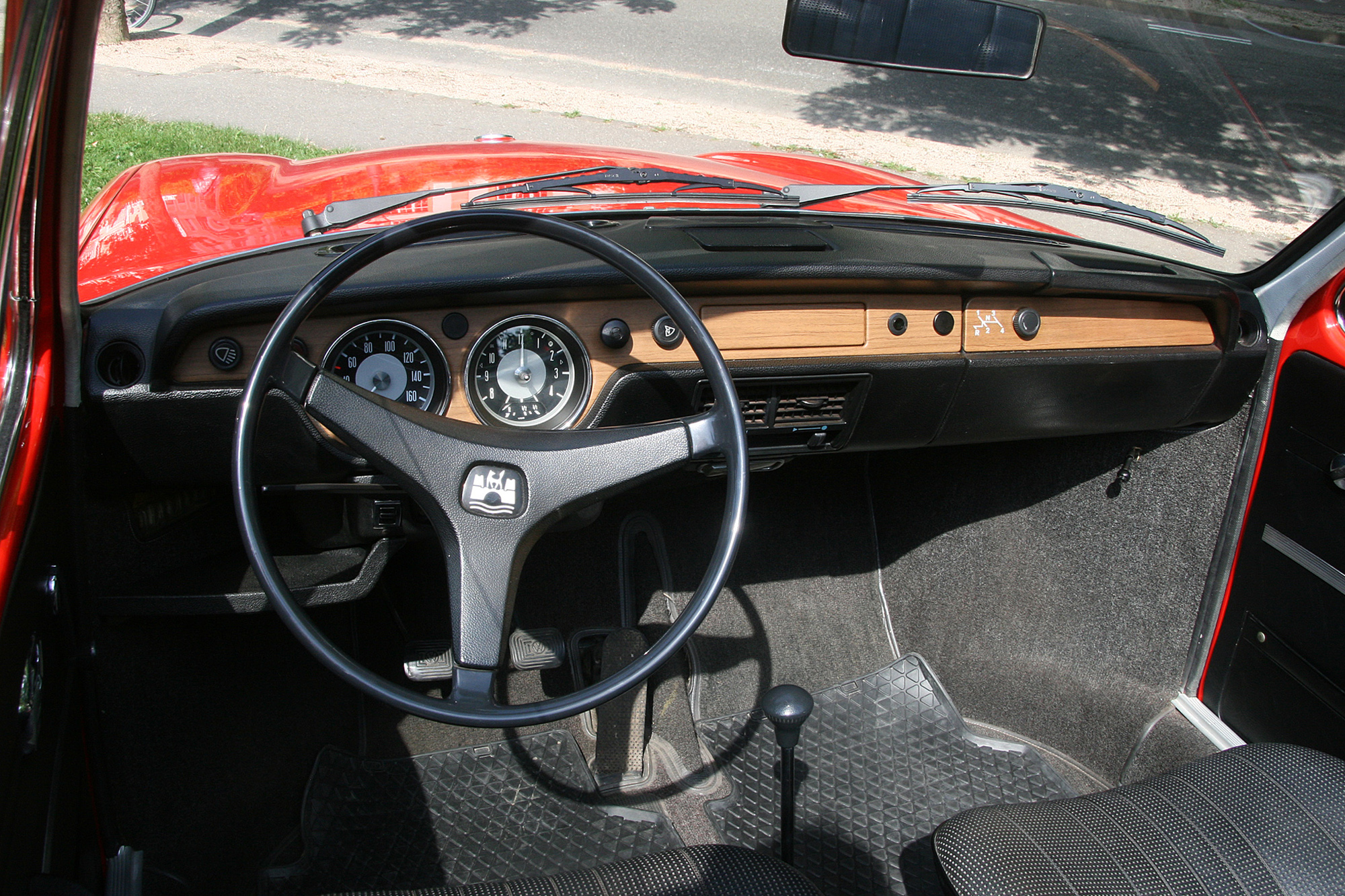 Volkswagen 411 cabriolet proto