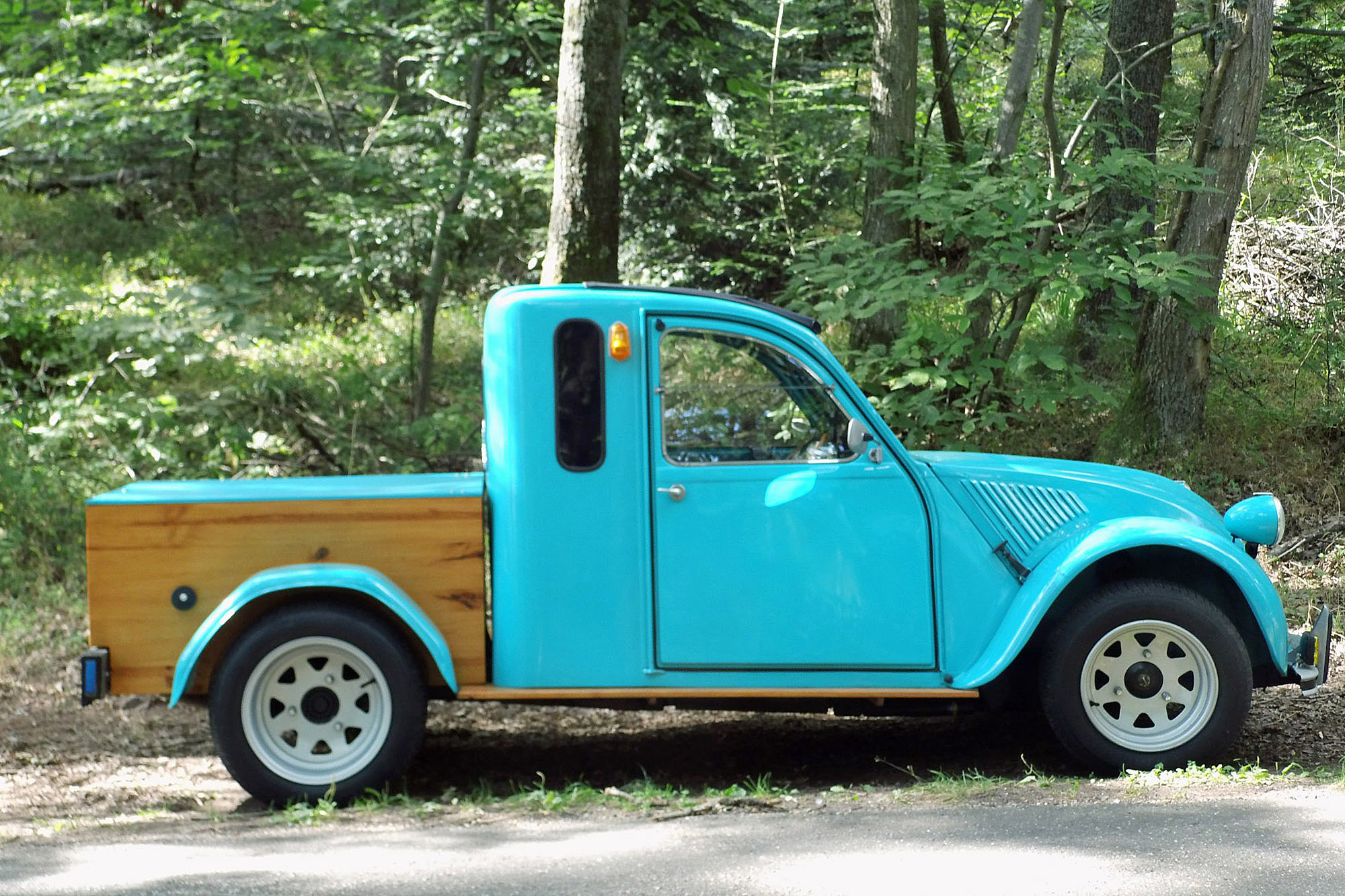 Citroën 2cv transformée (pick-up)