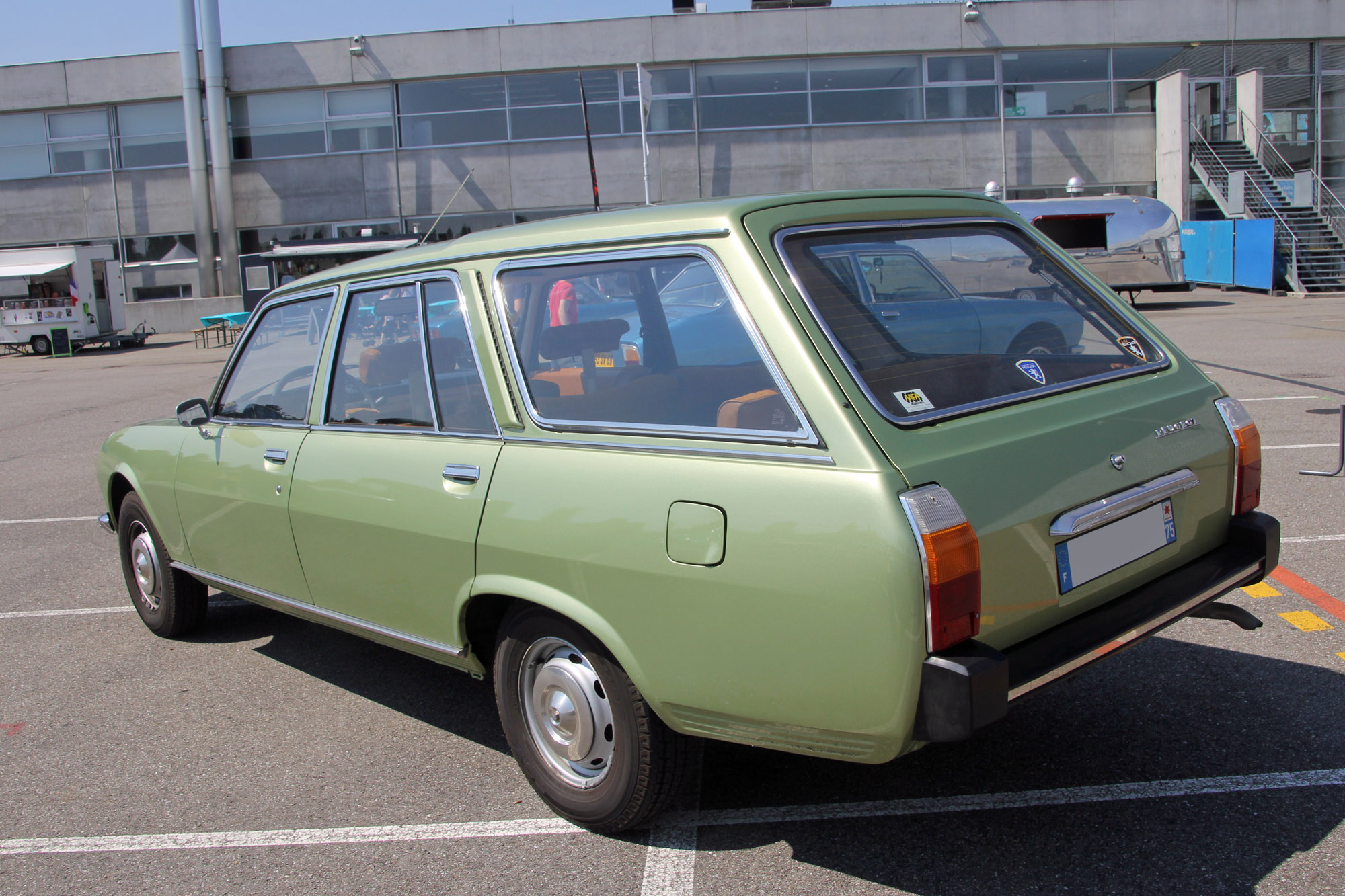 Peugeot 504