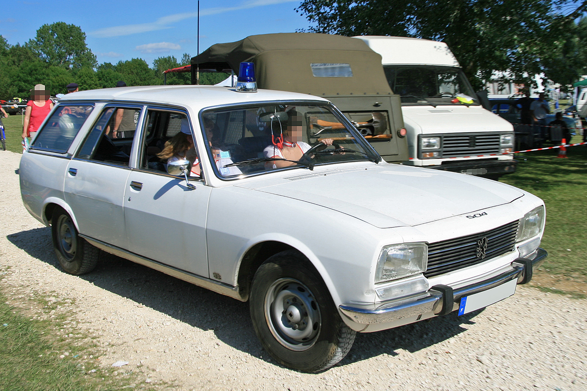 Peugeot 504